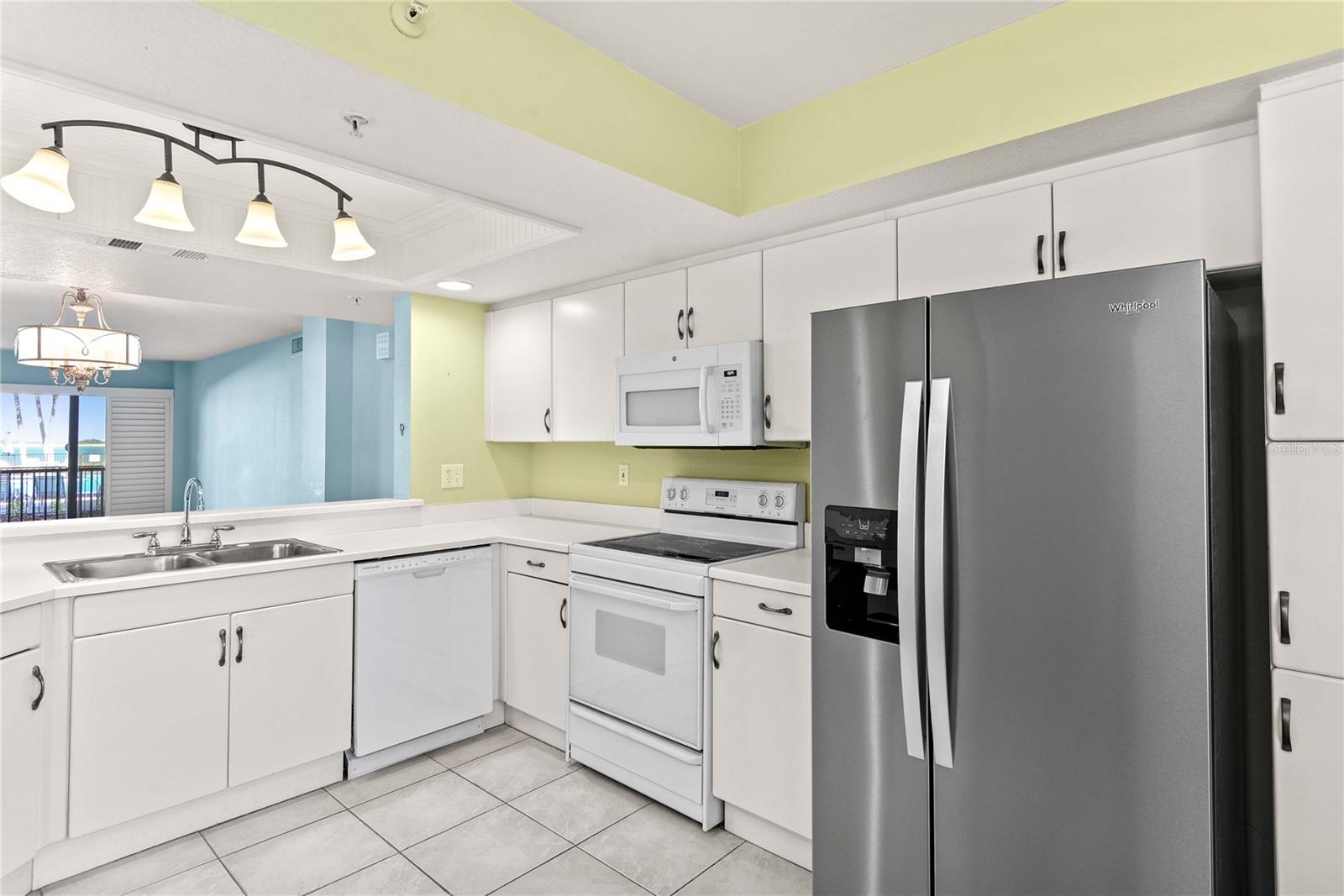 Image 15 of 49 For 2700 Peninsula Avenue 215