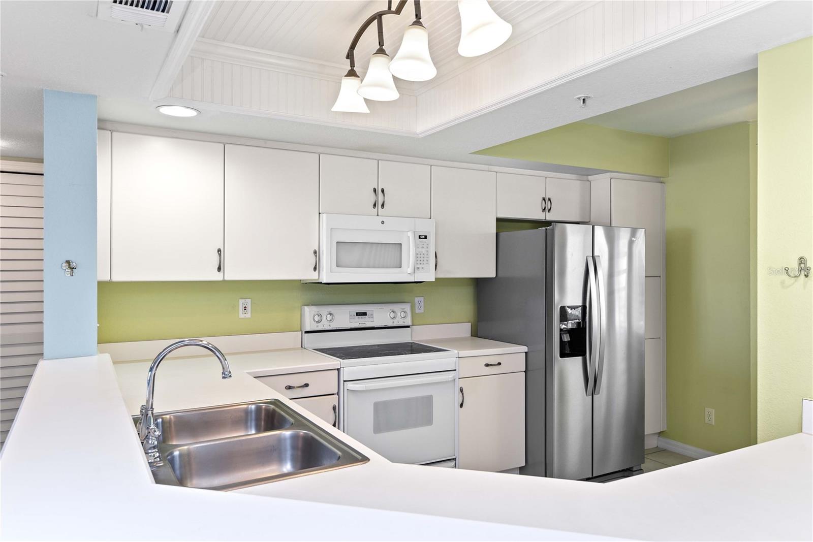 Image 16 of 49 For 2700 Peninsula Avenue 215