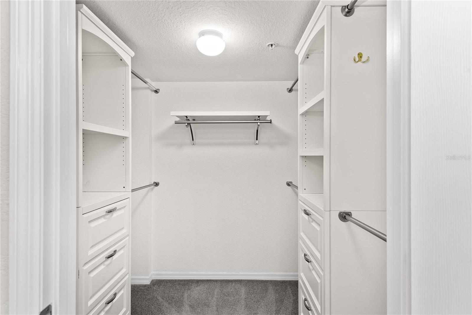 Image 27 of 49 For 2700 Peninsula Avenue 215