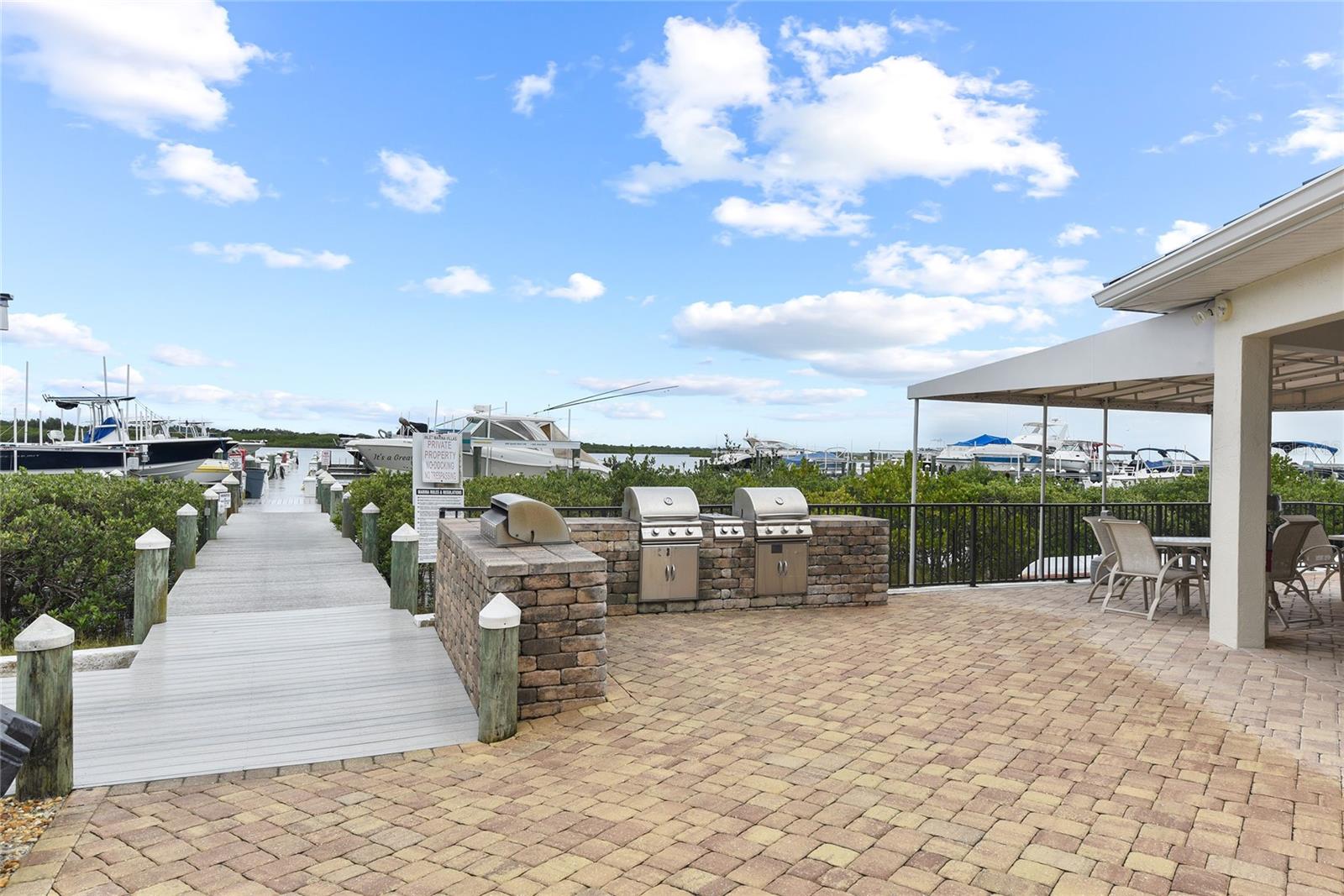 Image 40 of 49 For 2700 Peninsula Avenue 215