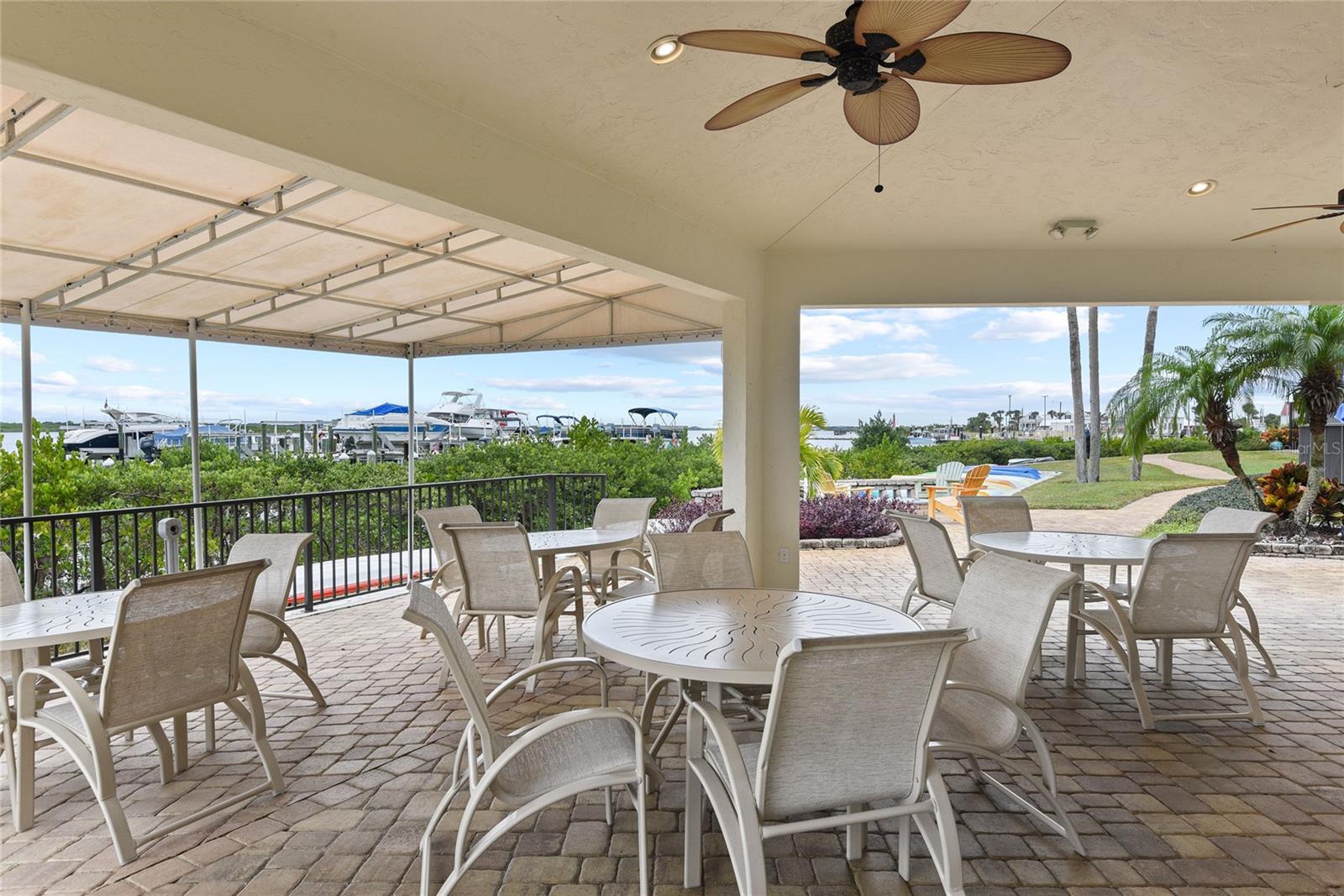 Image 42 of 49 For 2700 Peninsula Avenue 215