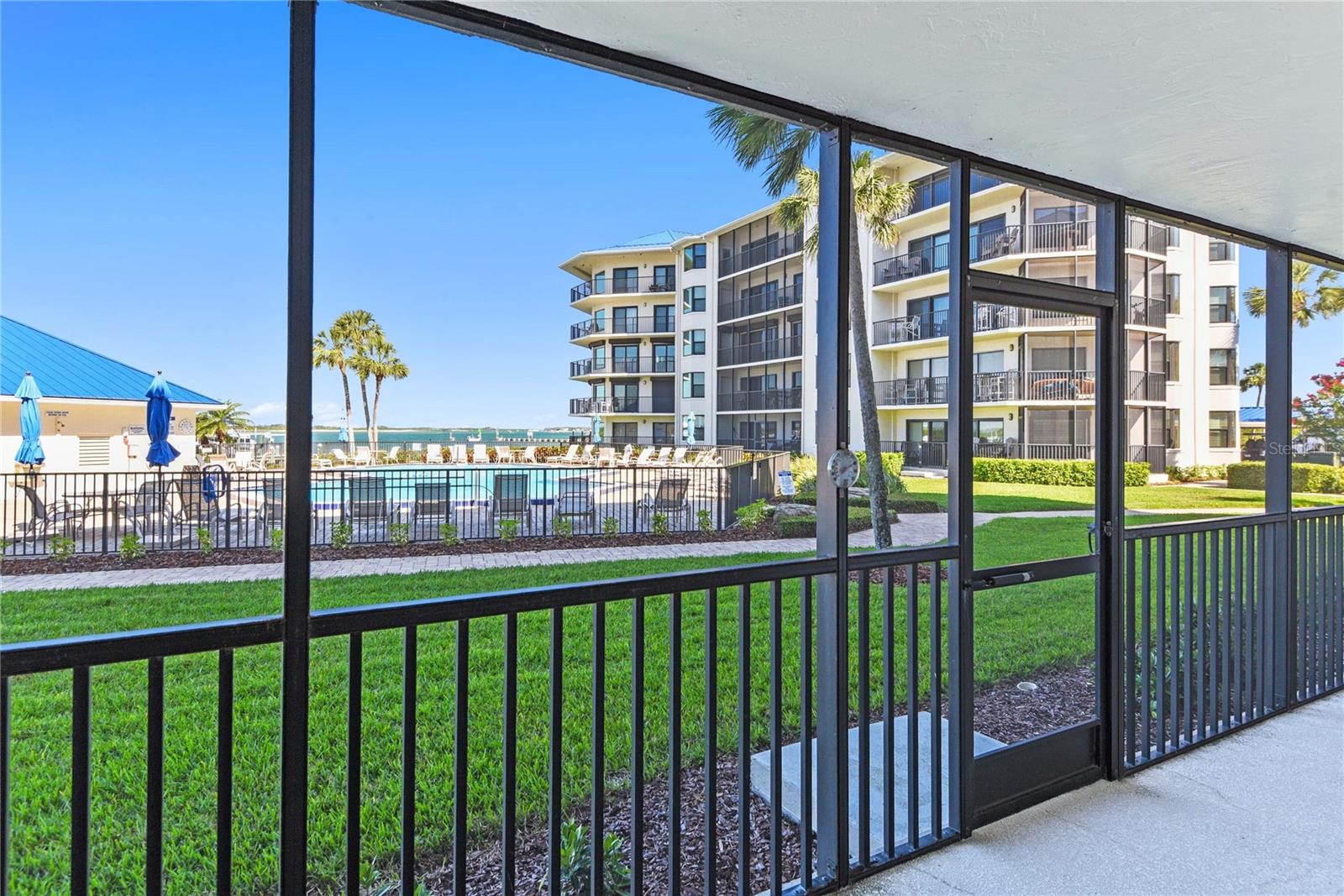 Image 5 of 49 For 2700 Peninsula Avenue 215