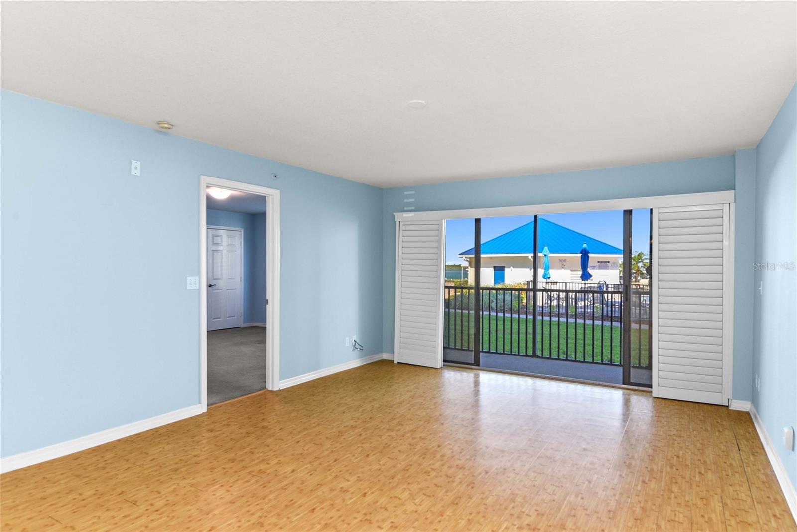 Image 7 of 49 For 2700 Peninsula Avenue 215