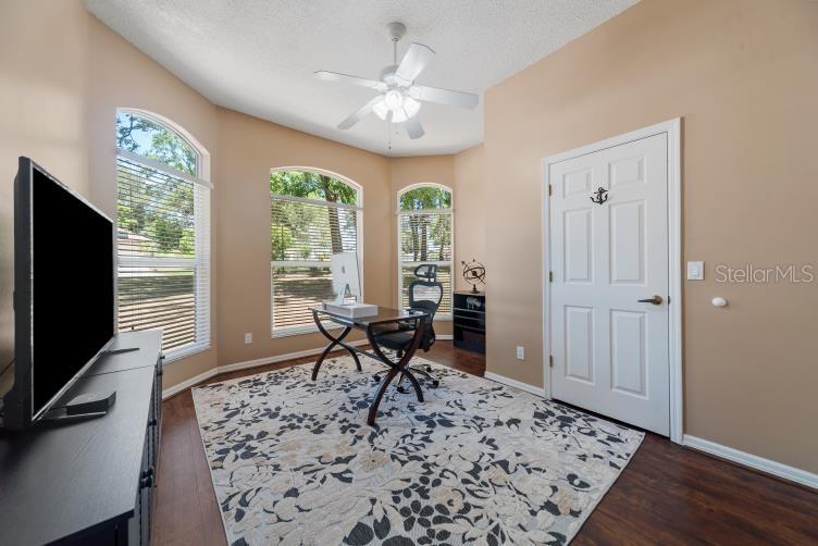 Image 27 of 36 For 2082 Nexus Court