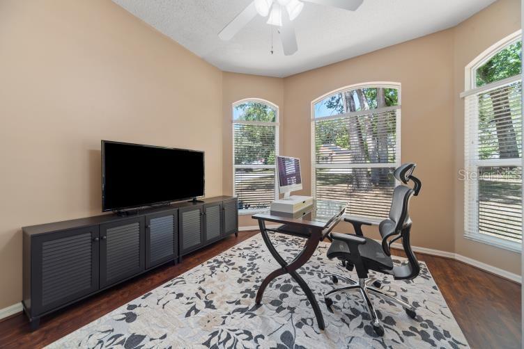 Image 28 of 36 For 2082 Nexus Court