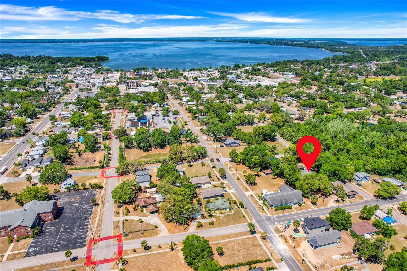 Image 3 of 22 For 728 Clifford Avenue