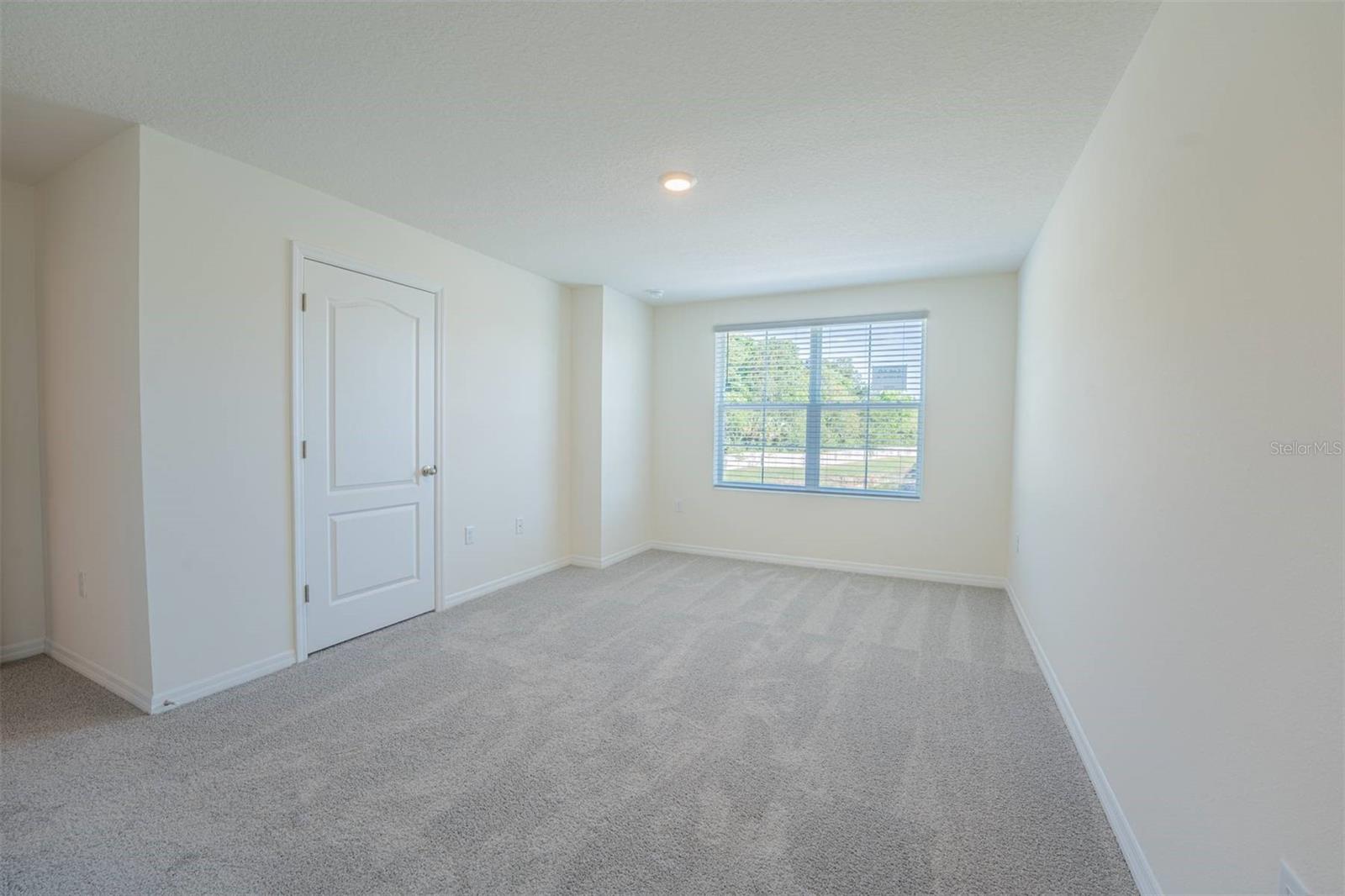 Image 32 of 58 For 654 Moscato Dr.