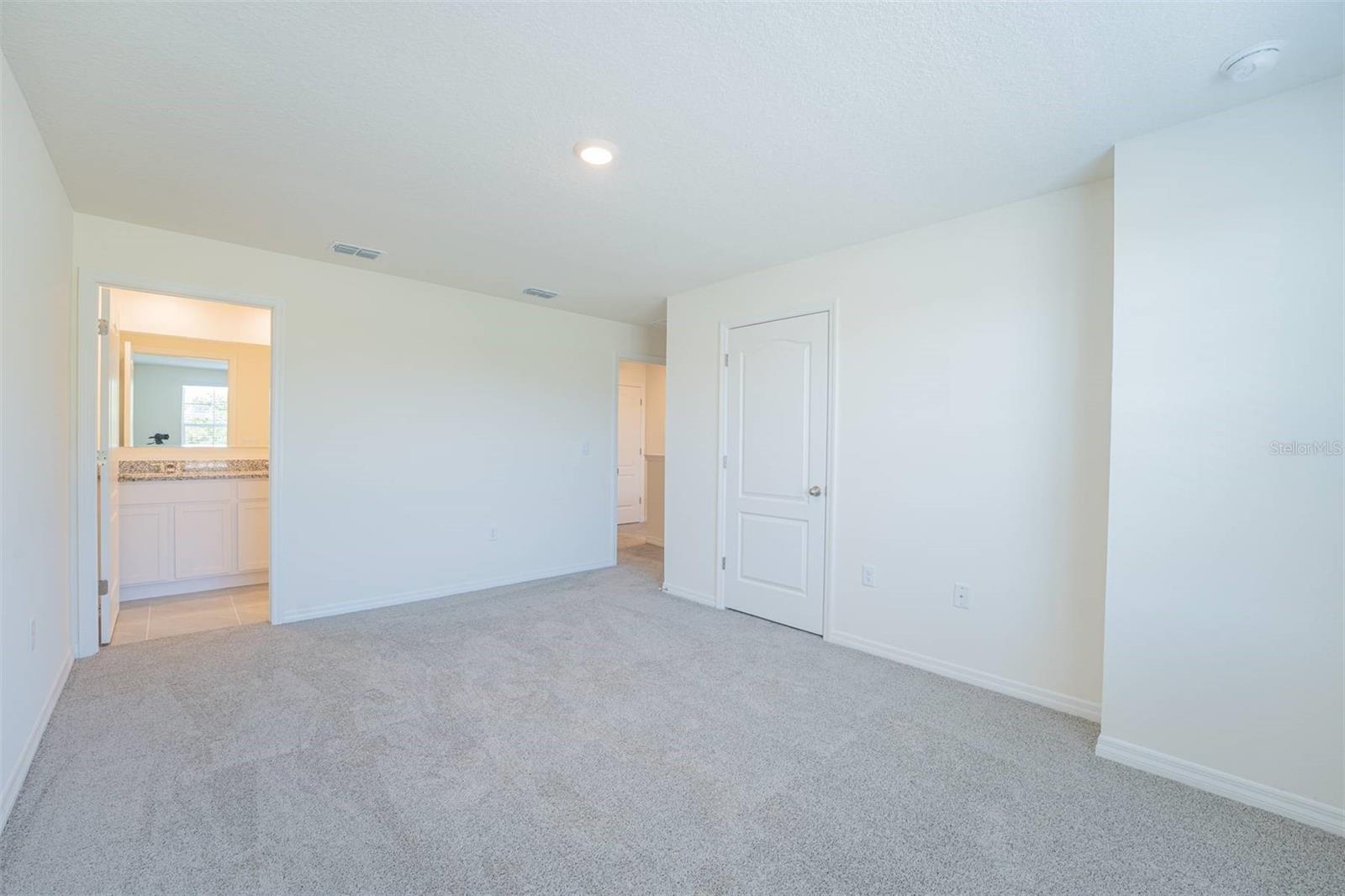 Image 33 of 58 For 654 Moscato Dr.