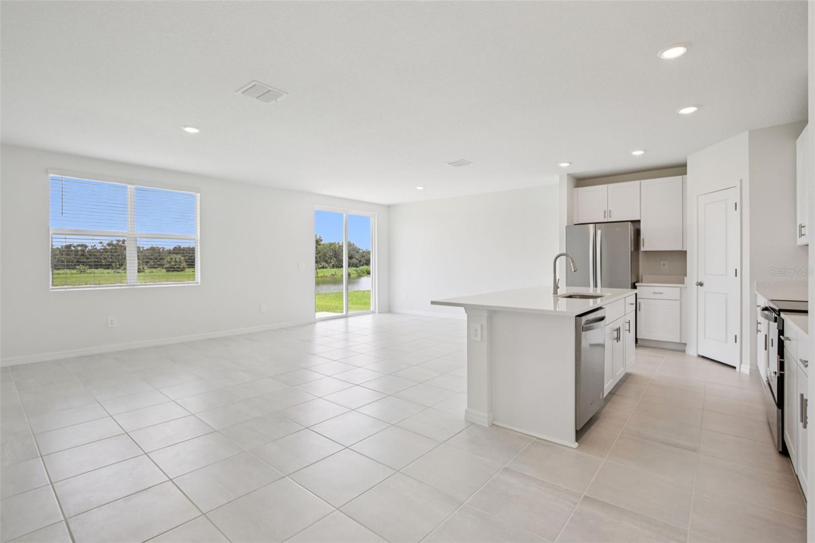 Image 4 of 26 For 7736 Gilchrist Springs Drive