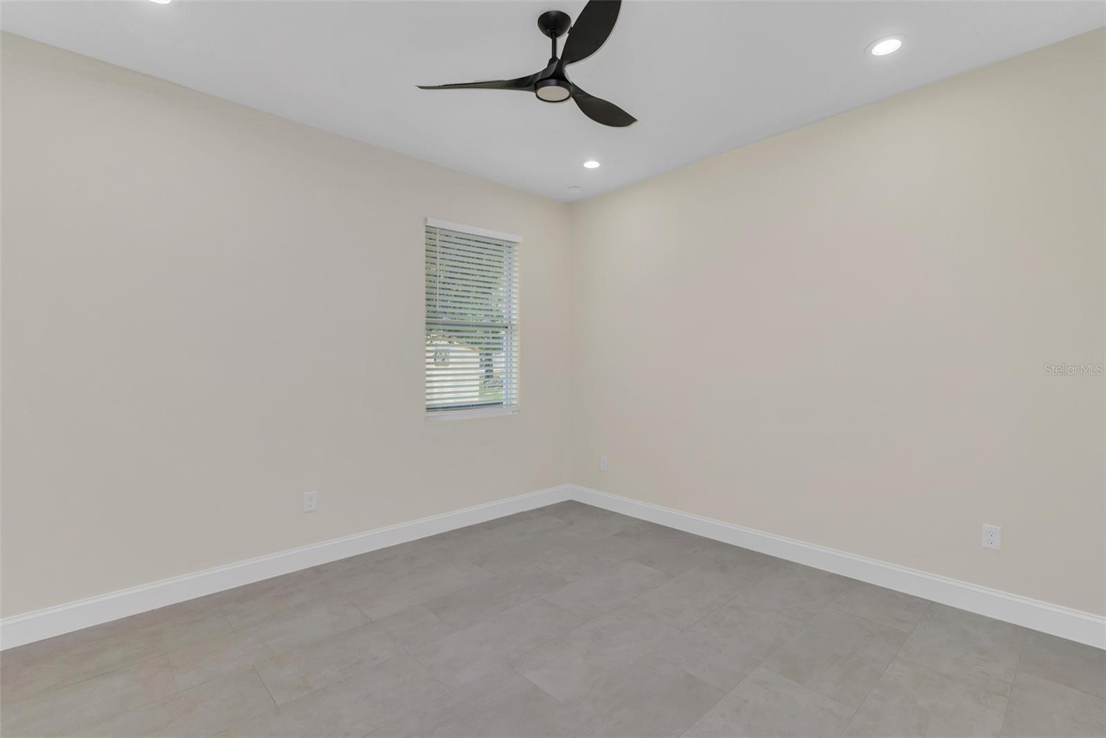 Image 20 of 48 For 1686 17th Street