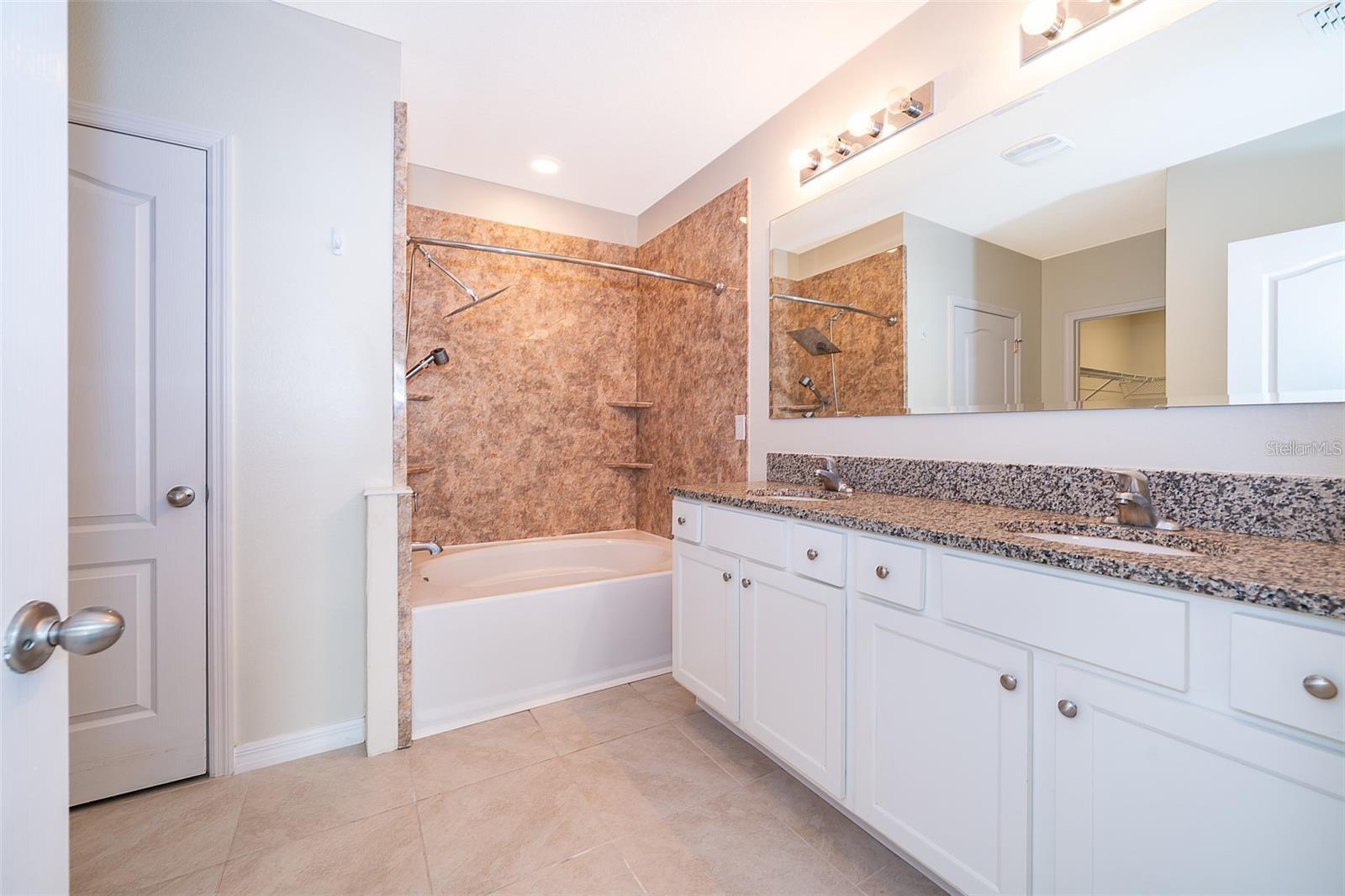 Image 6 of 33 For 441 Tallow Wood Circle