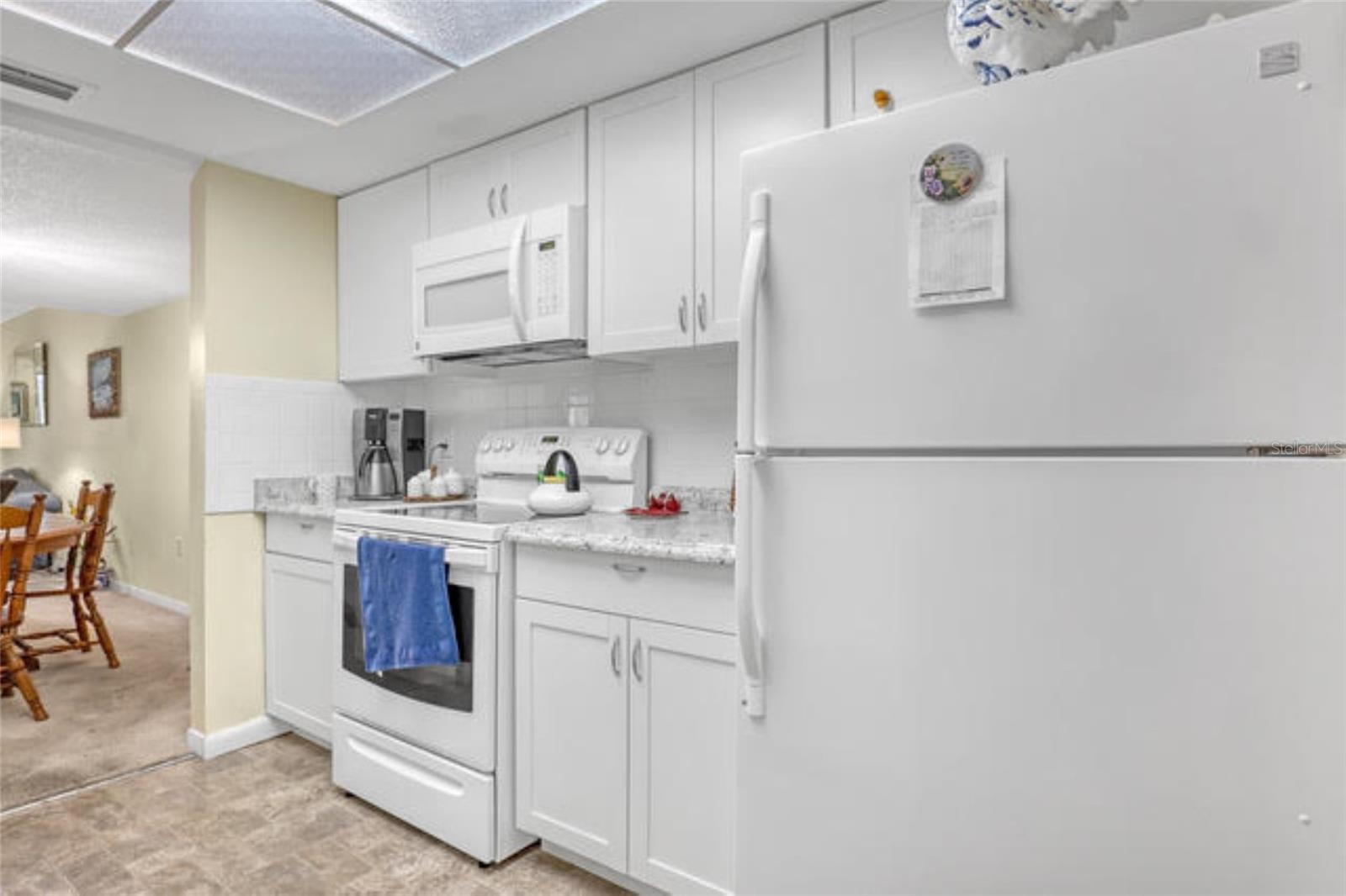 Image 11 of 34 For 2814 Demaret Drive 607