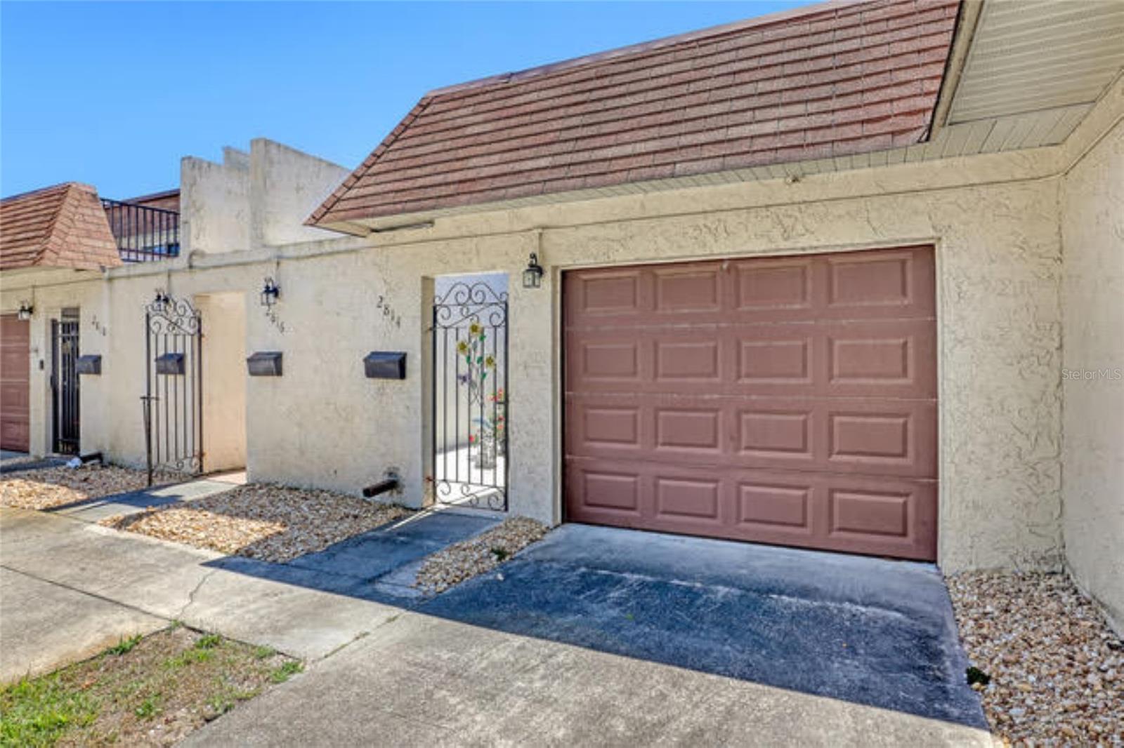 Image 4 of 34 For 2814 Demaret Drive 607
