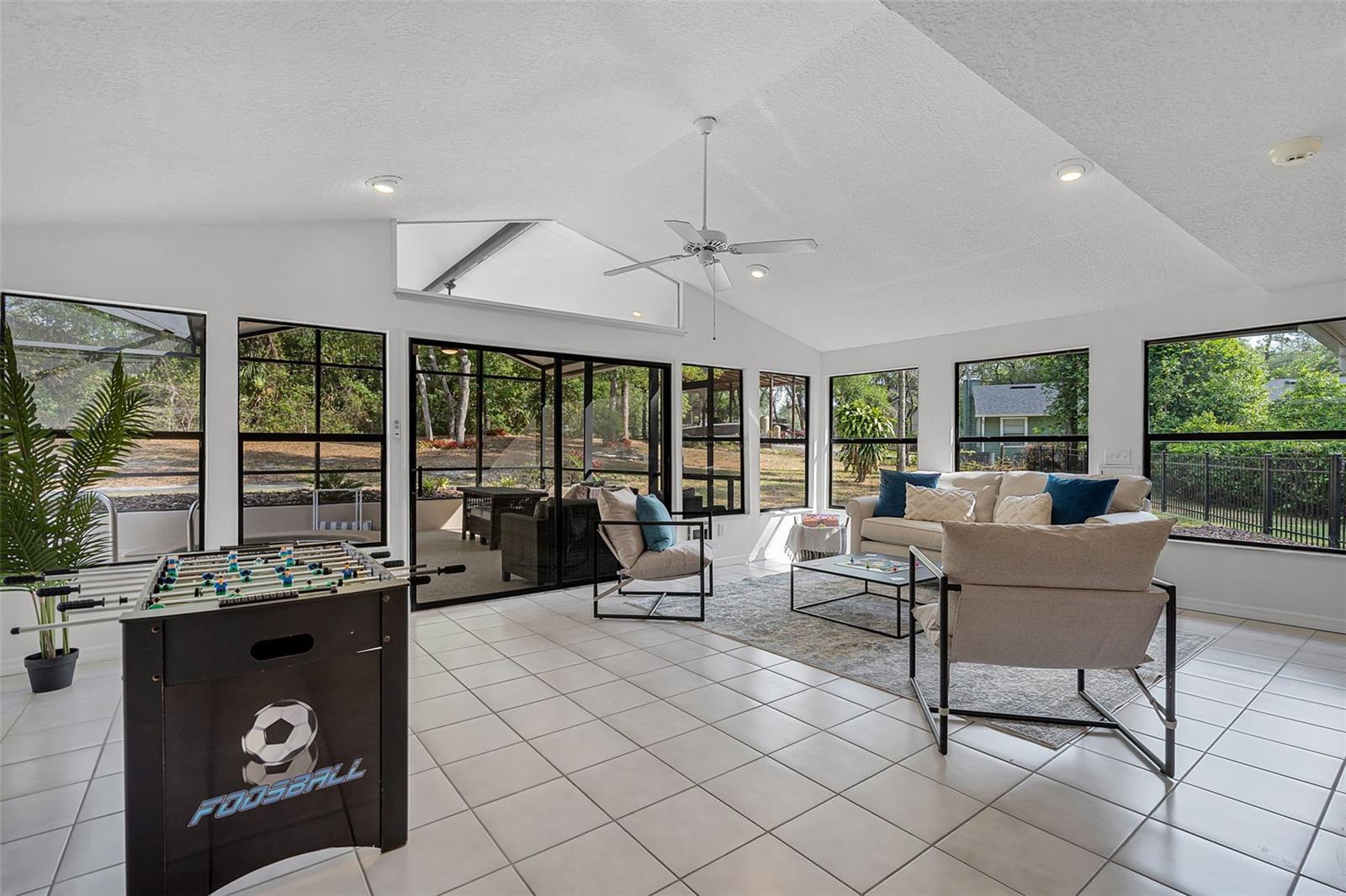 Image 22 of 38 For 1201 Groveland Drive