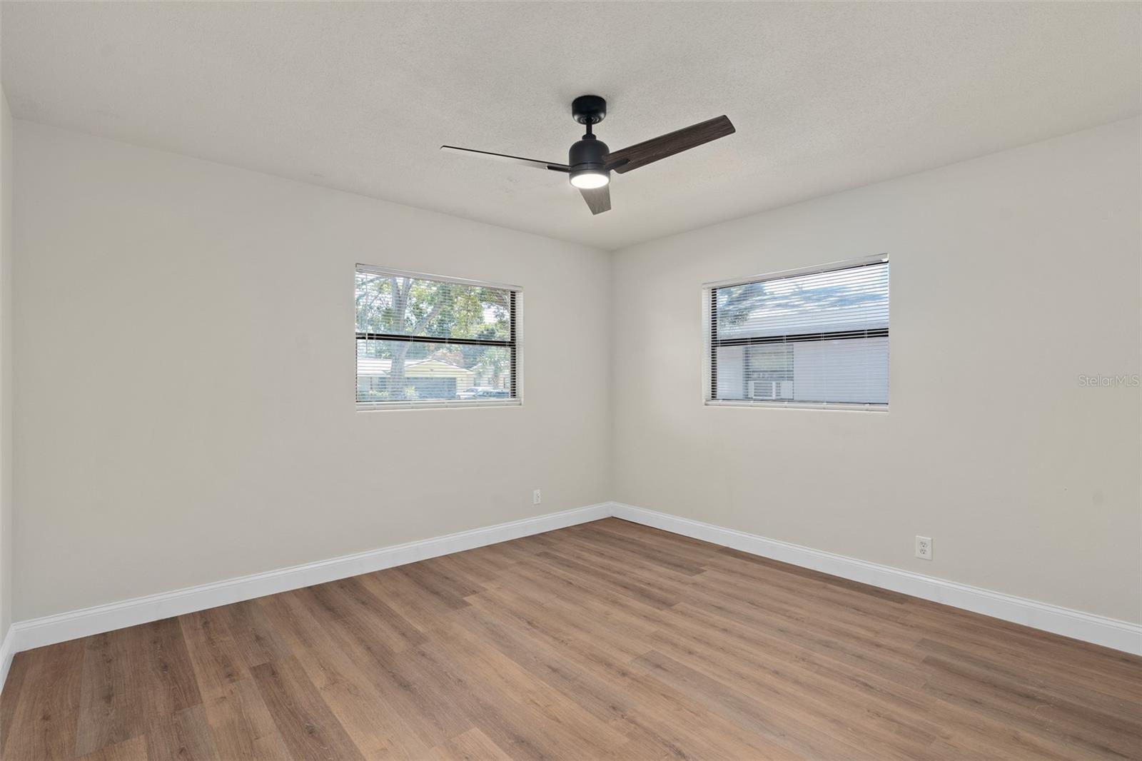 Image 19 of 35 For 5326 Weirwood Avenue