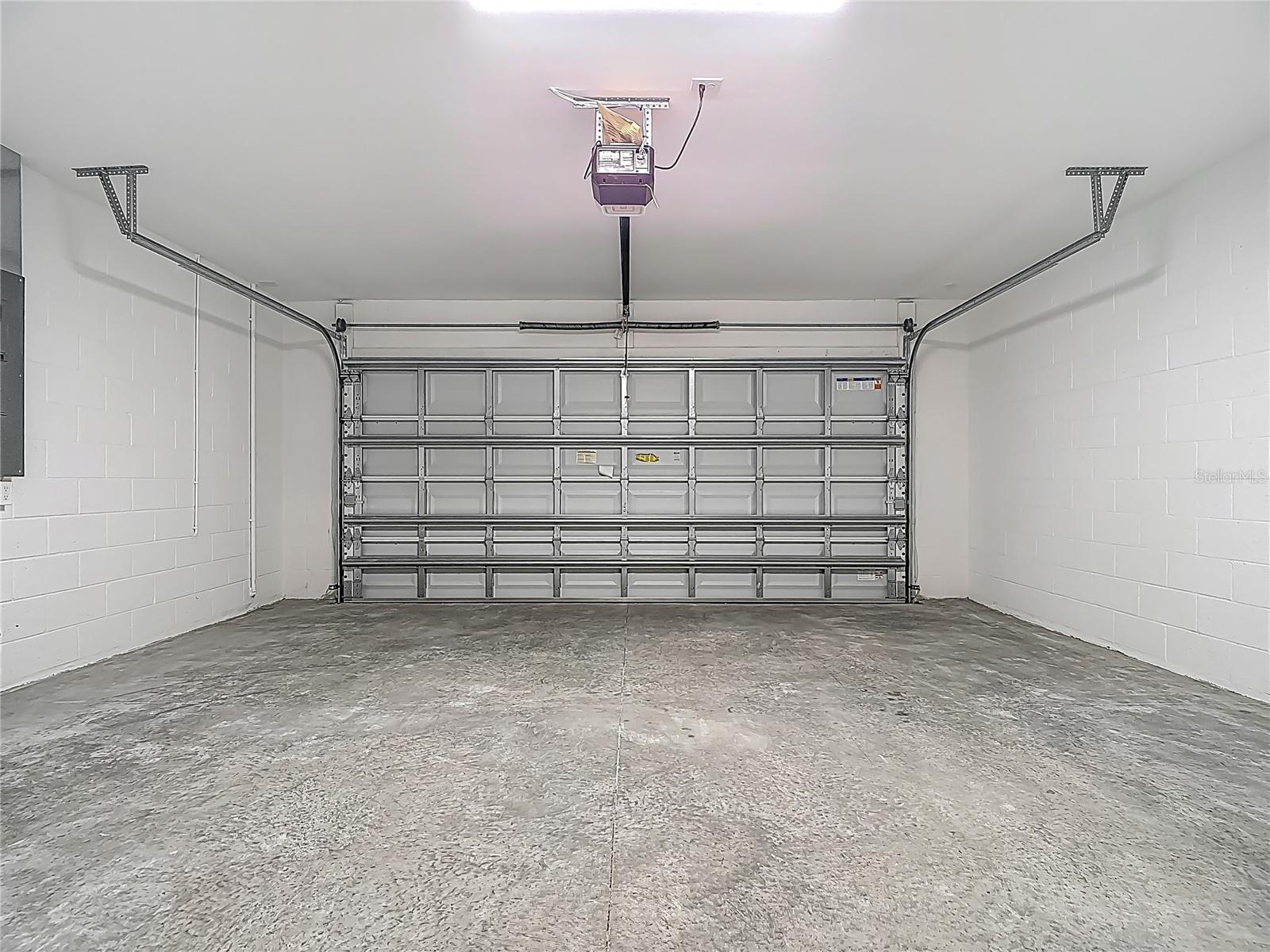 Image 42 of 54 For 16968 Harlequin Court