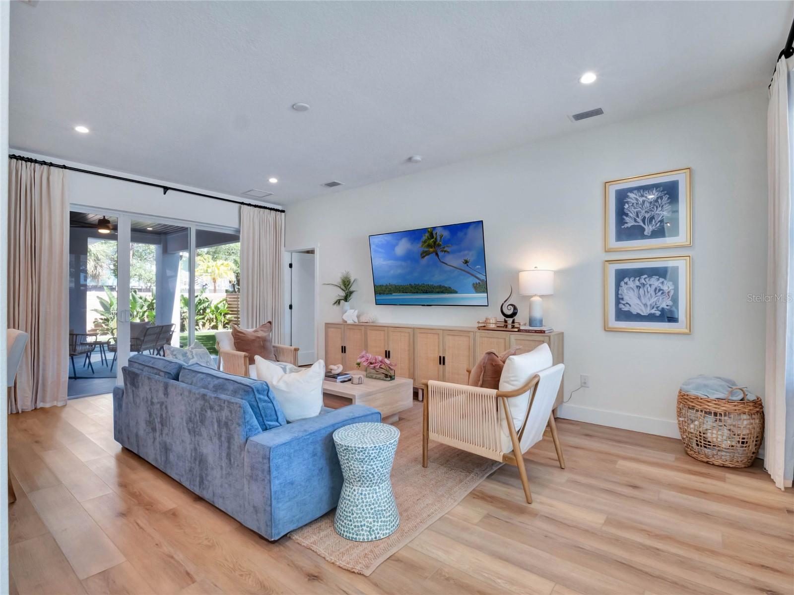 Image 15 of 55 For 804 24th Avenue