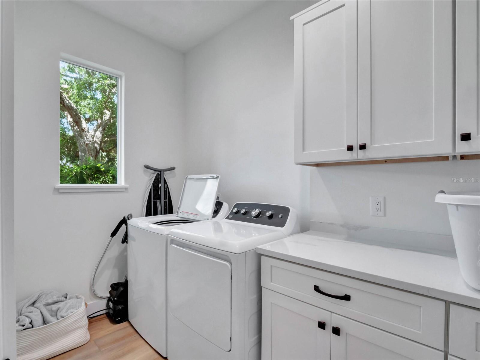 Image 45 of 55 For 804 24th Avenue