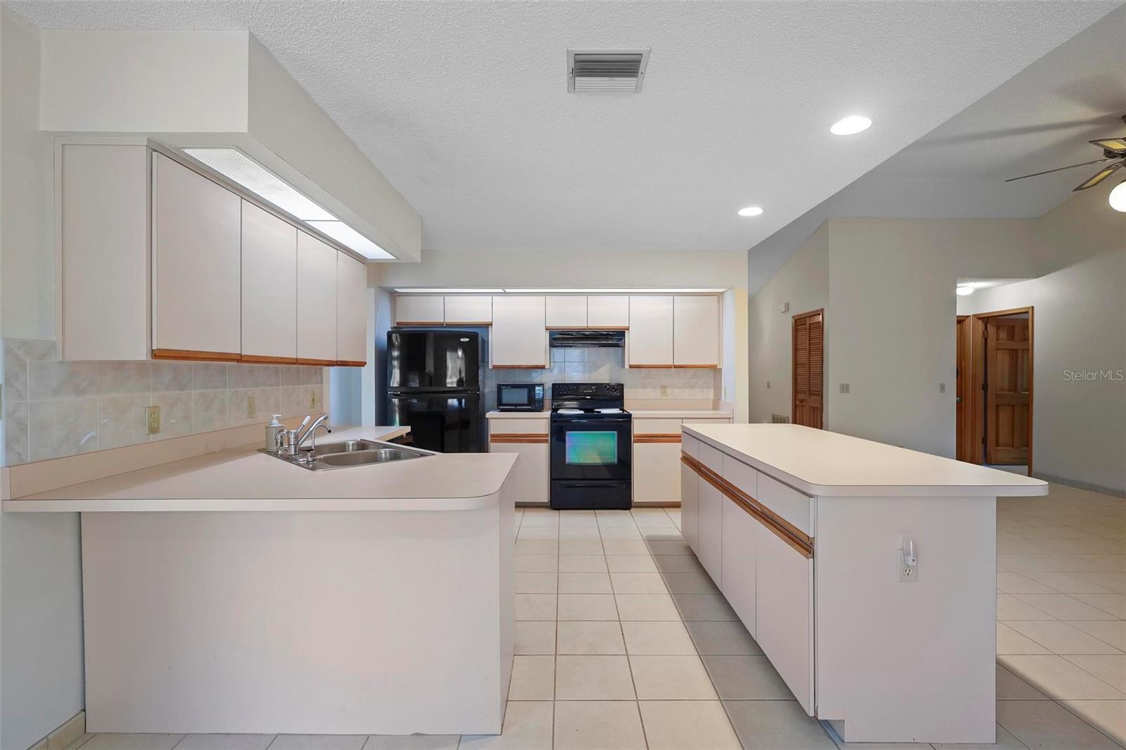 Image 16 of 50 For 1889 Eden Drive