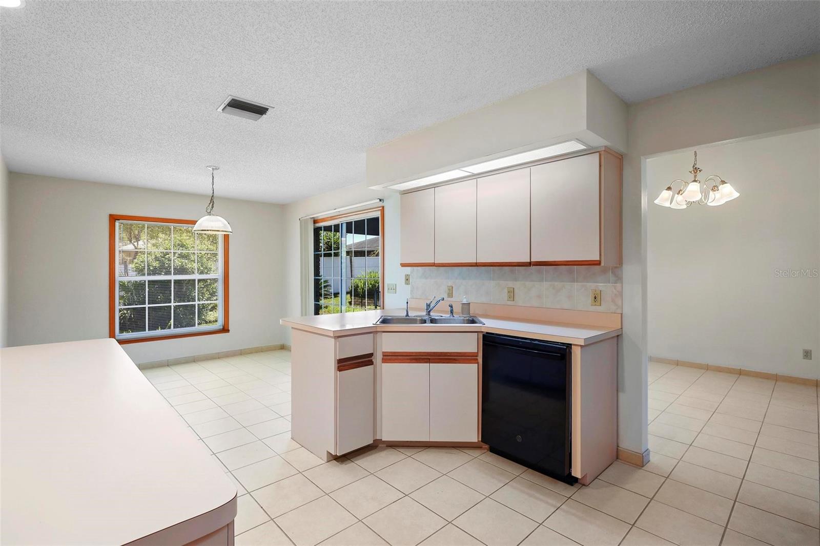 Image 22 of 50 For 1889 Eden Drive