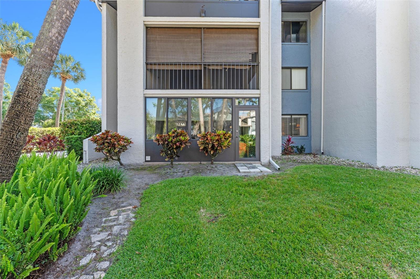 Image 16 of 24 For 11 Escondido Circle 110