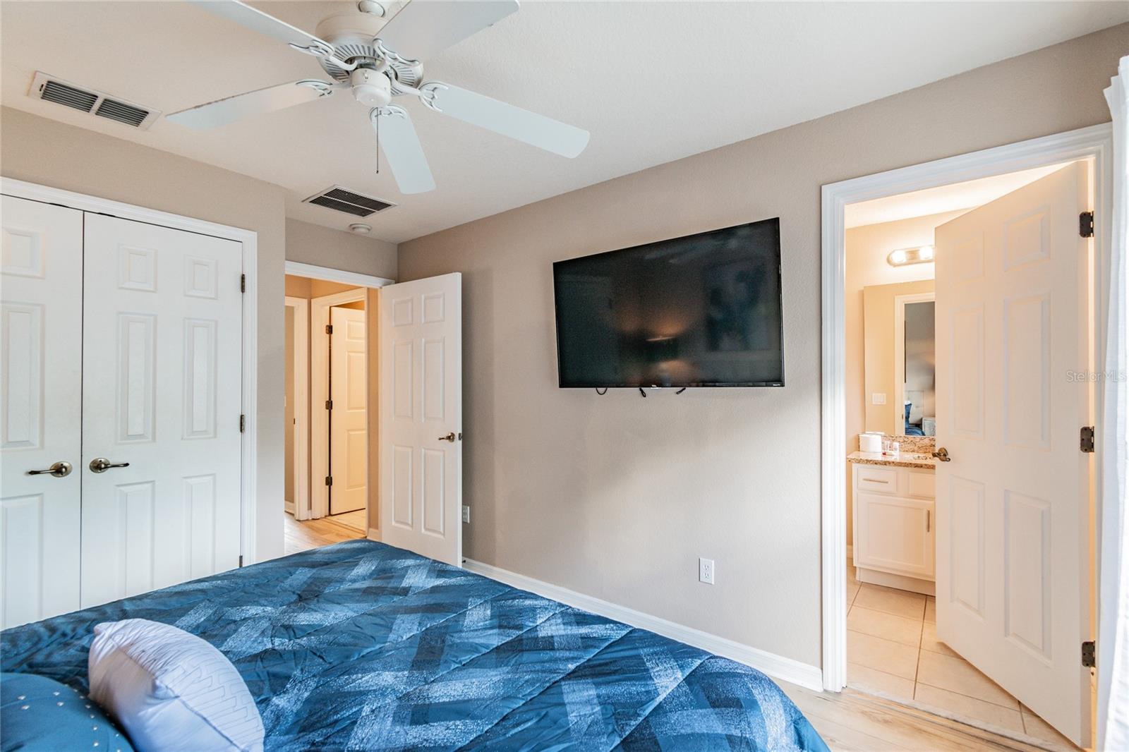 Image 17 of 43 For 4504 Alberto Circle