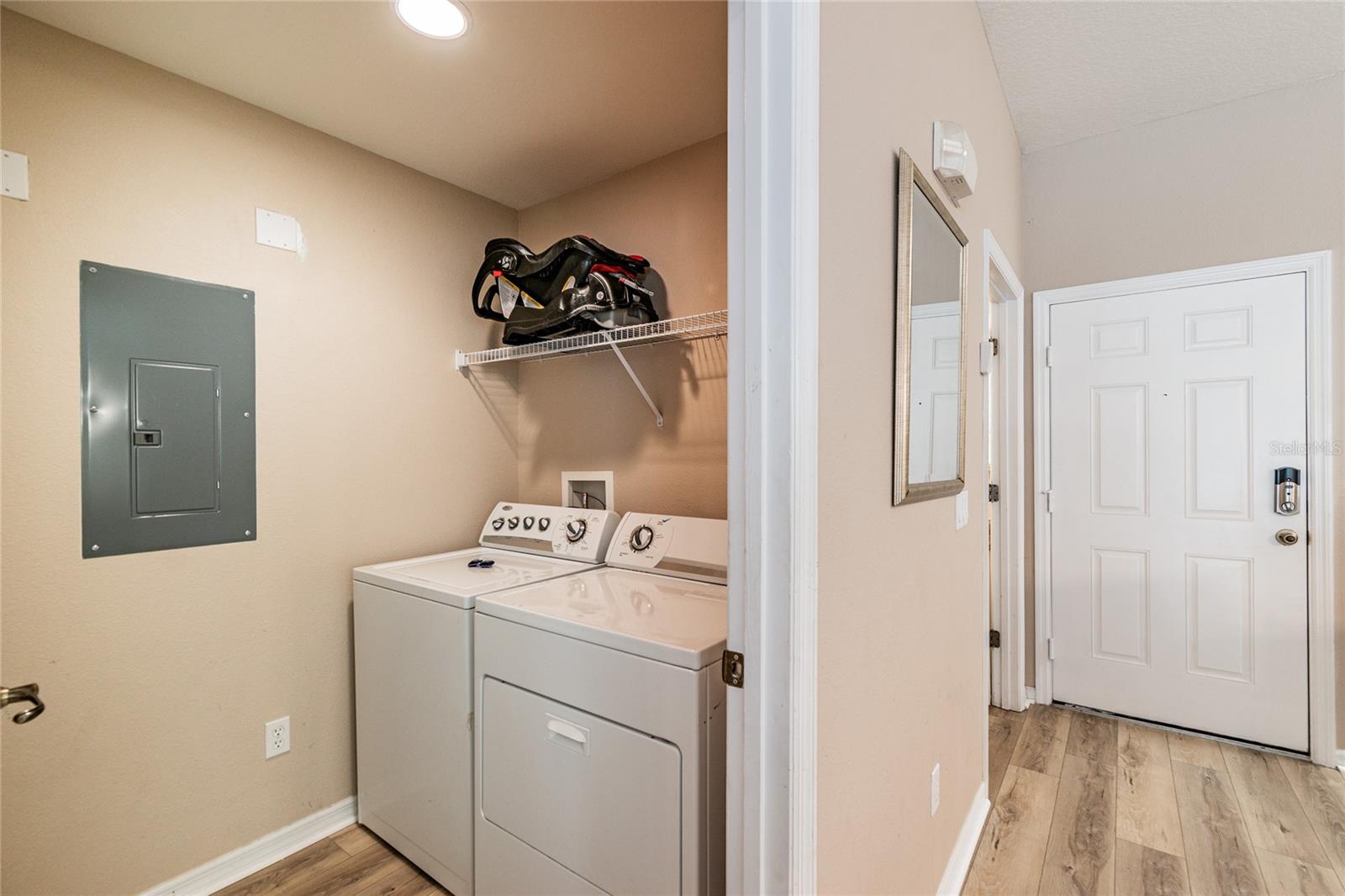 Image 32 of 43 For 4504 Alberto Circle