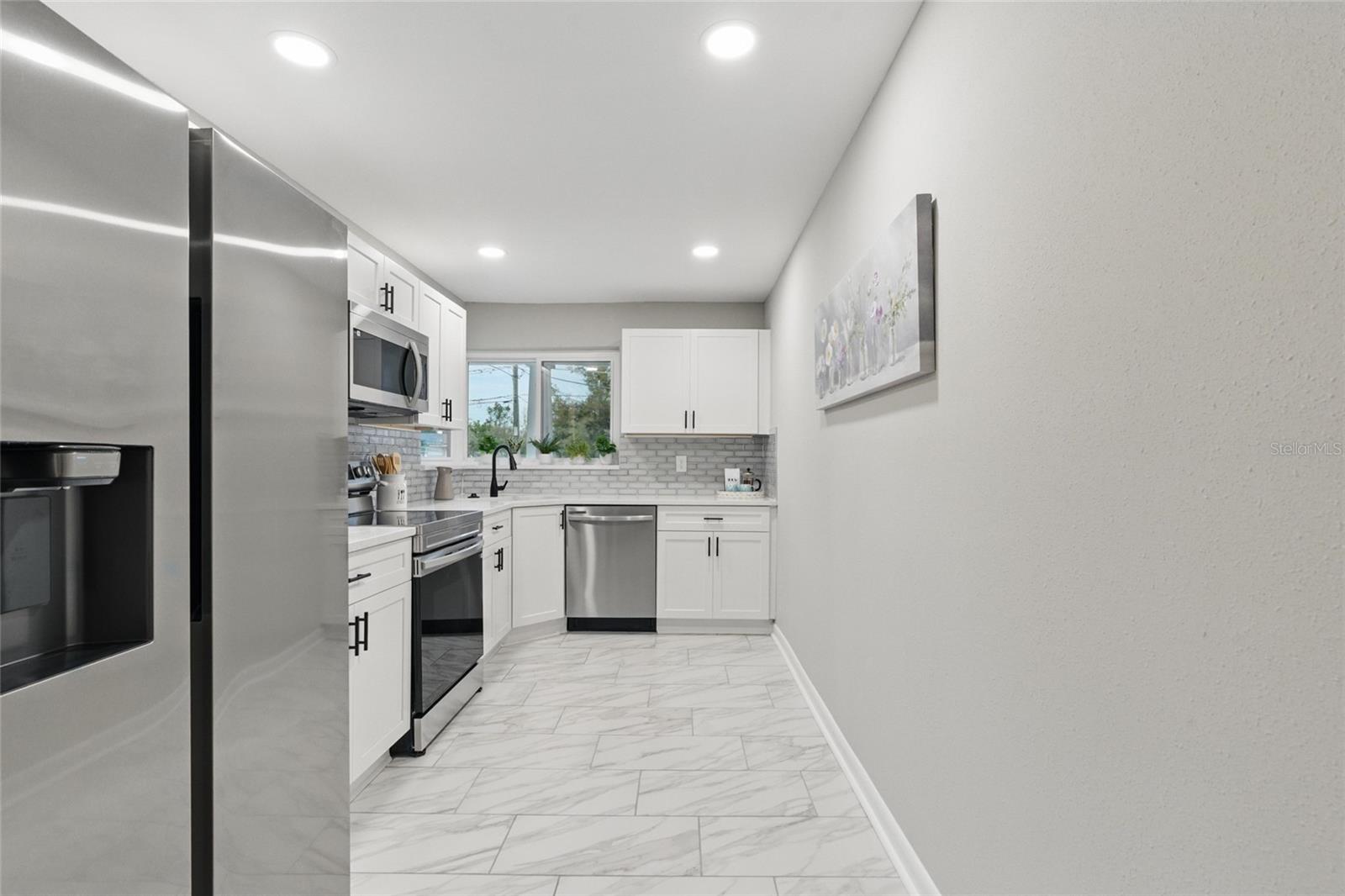 Image 11 of 31 For 6036 Glenn Rose Drive