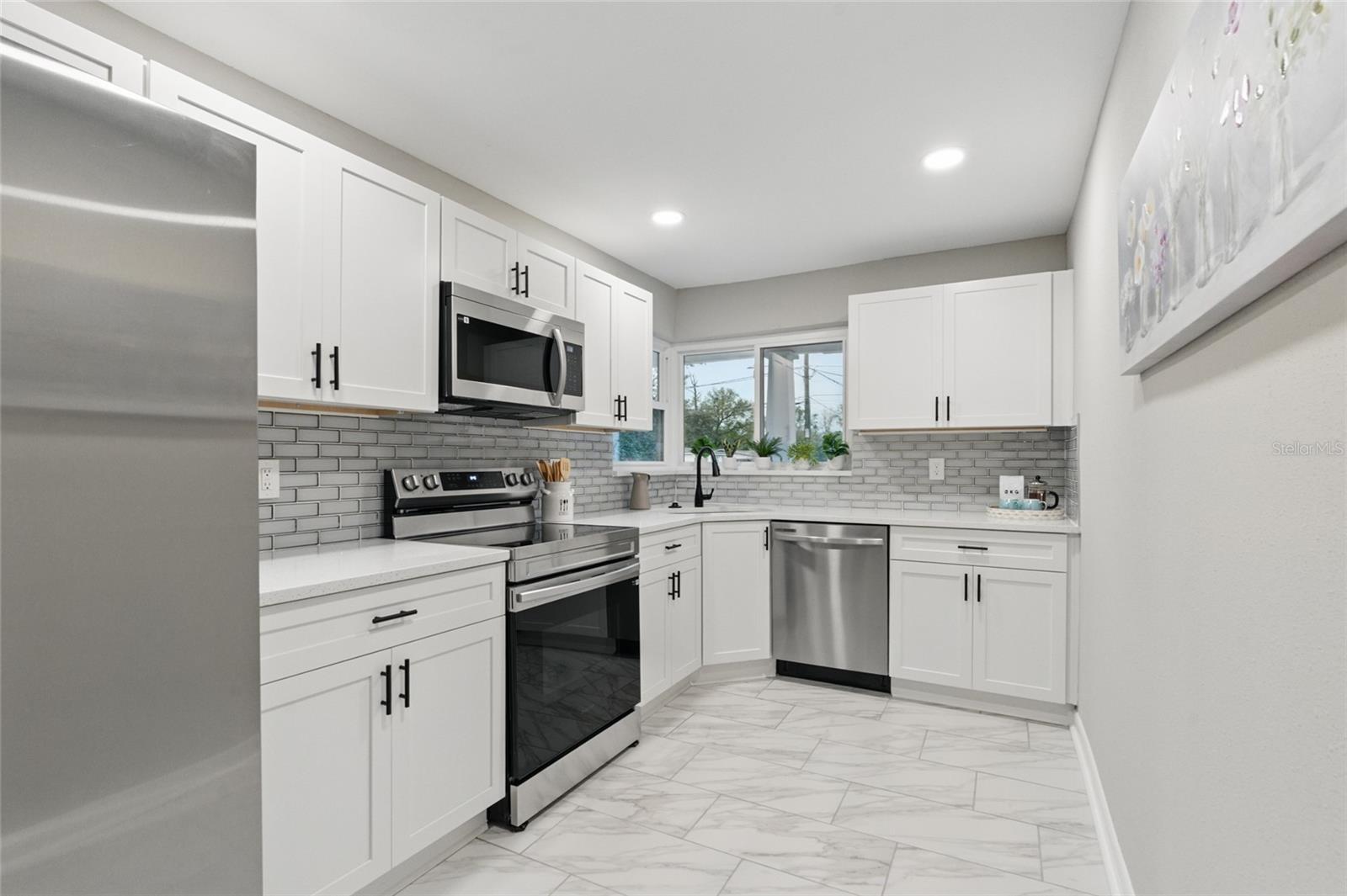 Image 12 of 31 For 6036 Glenn Rose Drive