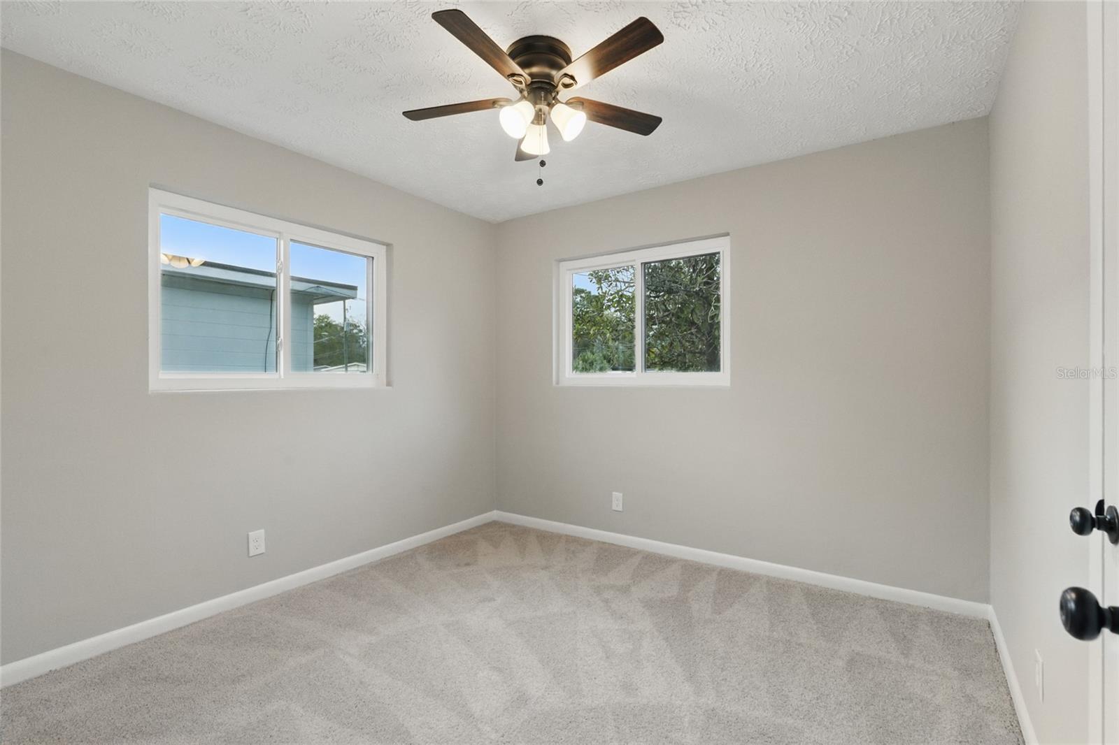 Image 22 of 31 For 6036 Glenn Rose Drive
