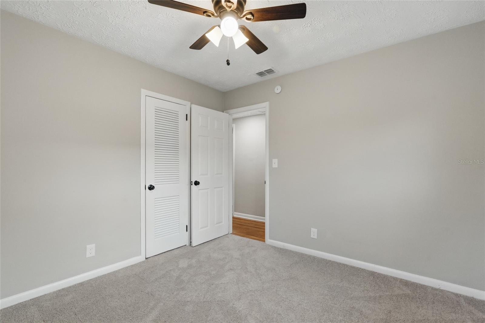Image 23 of 31 For 6036 Glenn Rose Drive