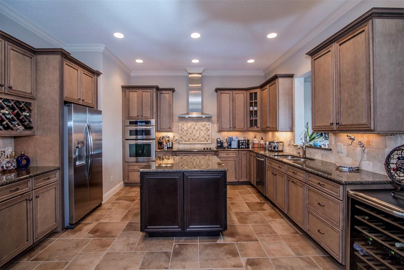 Image 10 of 36 For 7415 Pointe Venezia Drive