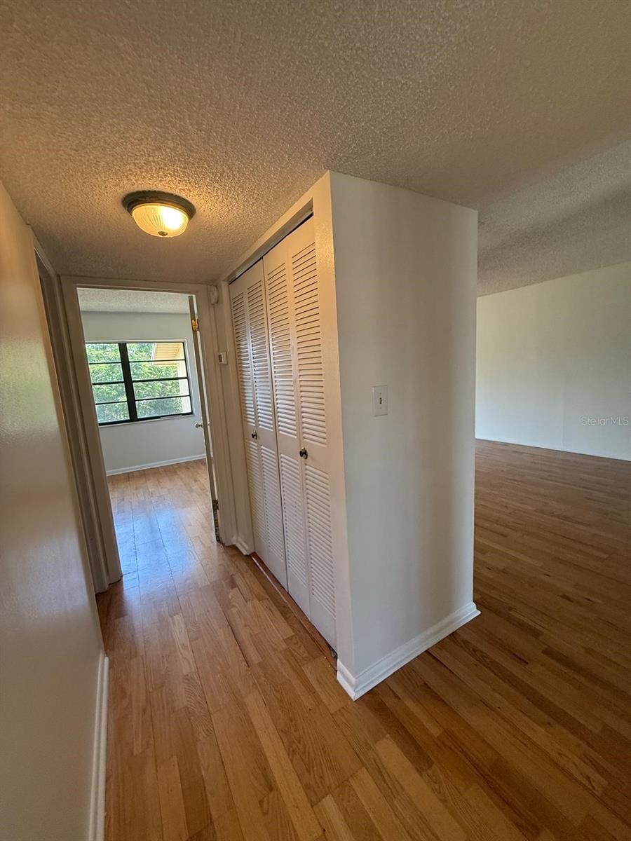 Image 13 of 21 For 130 Johnson Avenue 205