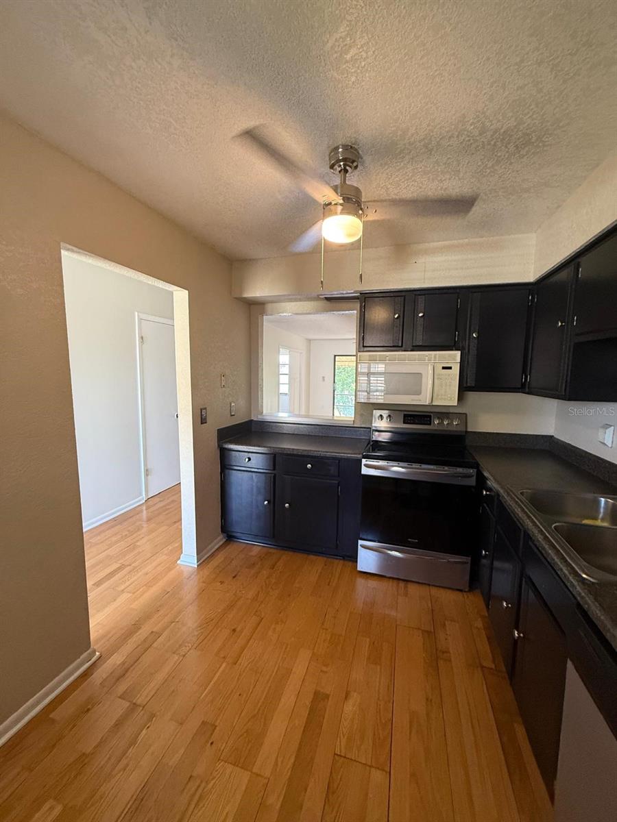 Image 4 of 21 For 130 Johnson Avenue 205