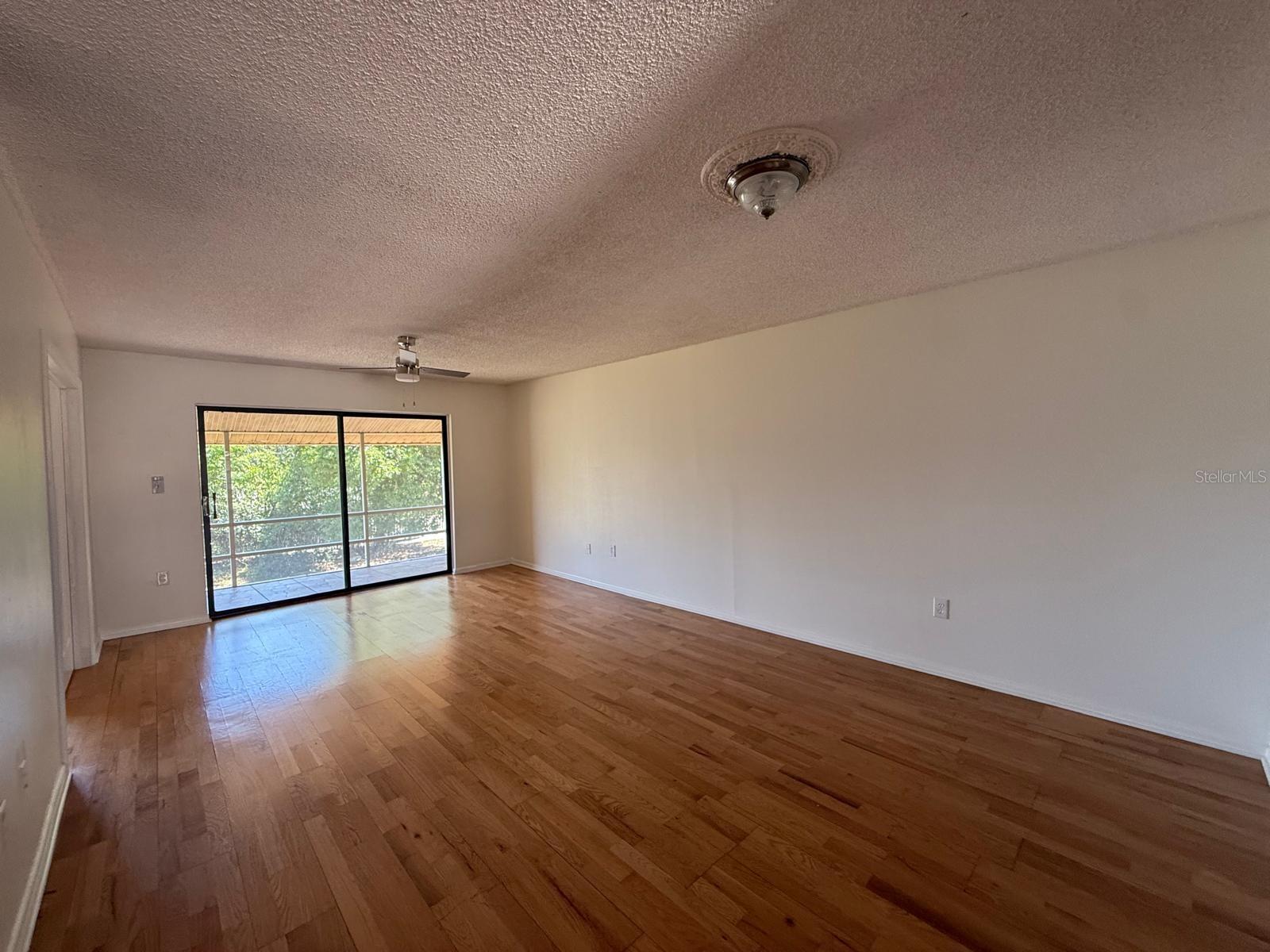 Image 8 of 21 For 130 Johnson Avenue 205