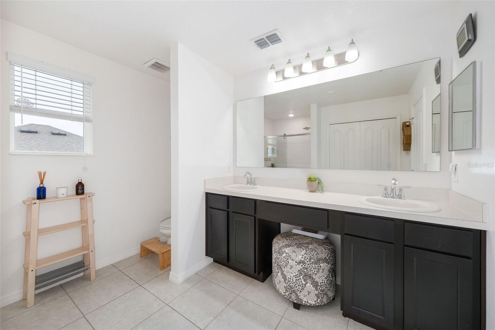 Image 6 of 13 For 1319 Ralph Poe Drive