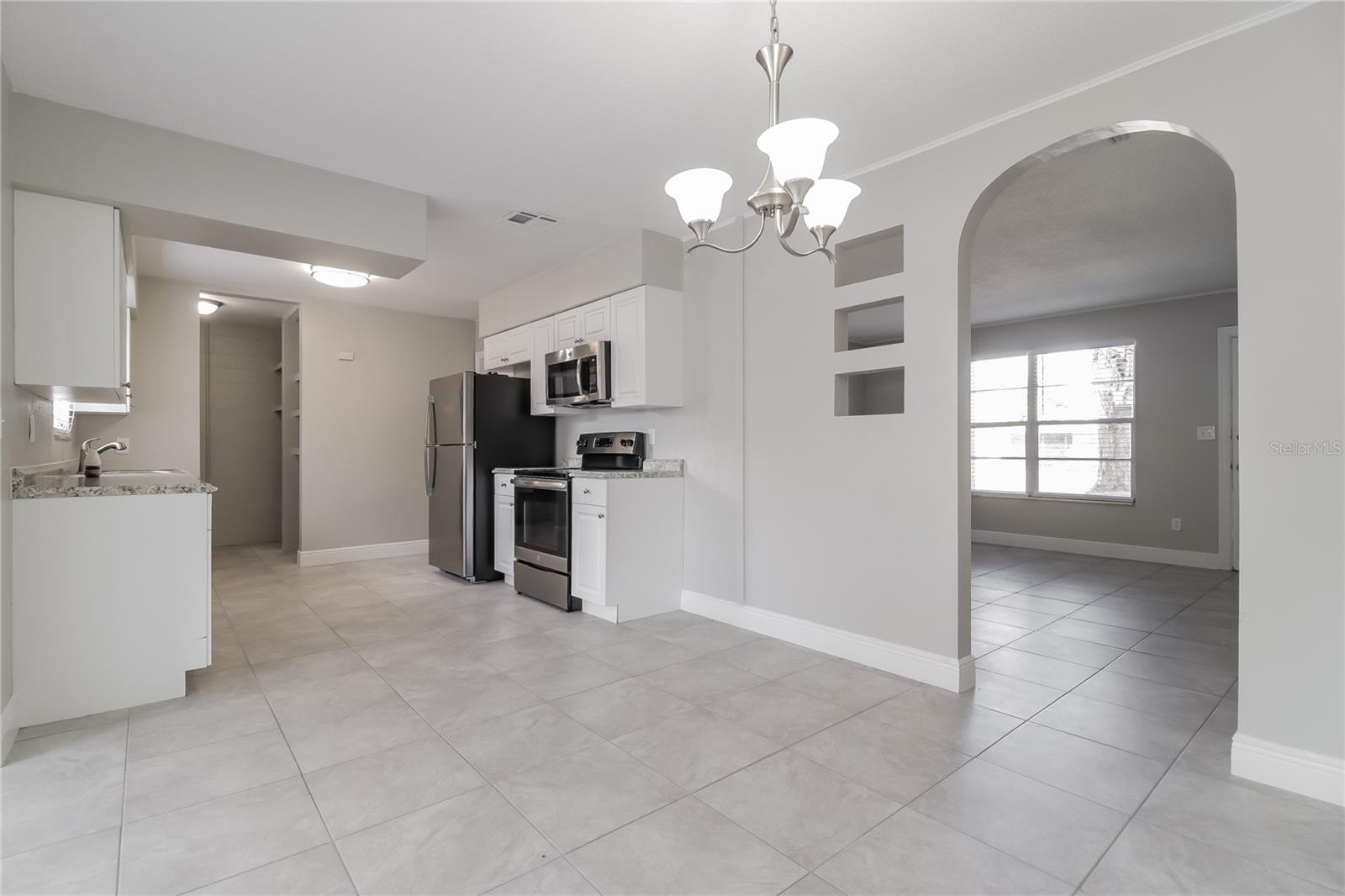 Image 5 of 16 For 2844 Oak Lea Drive