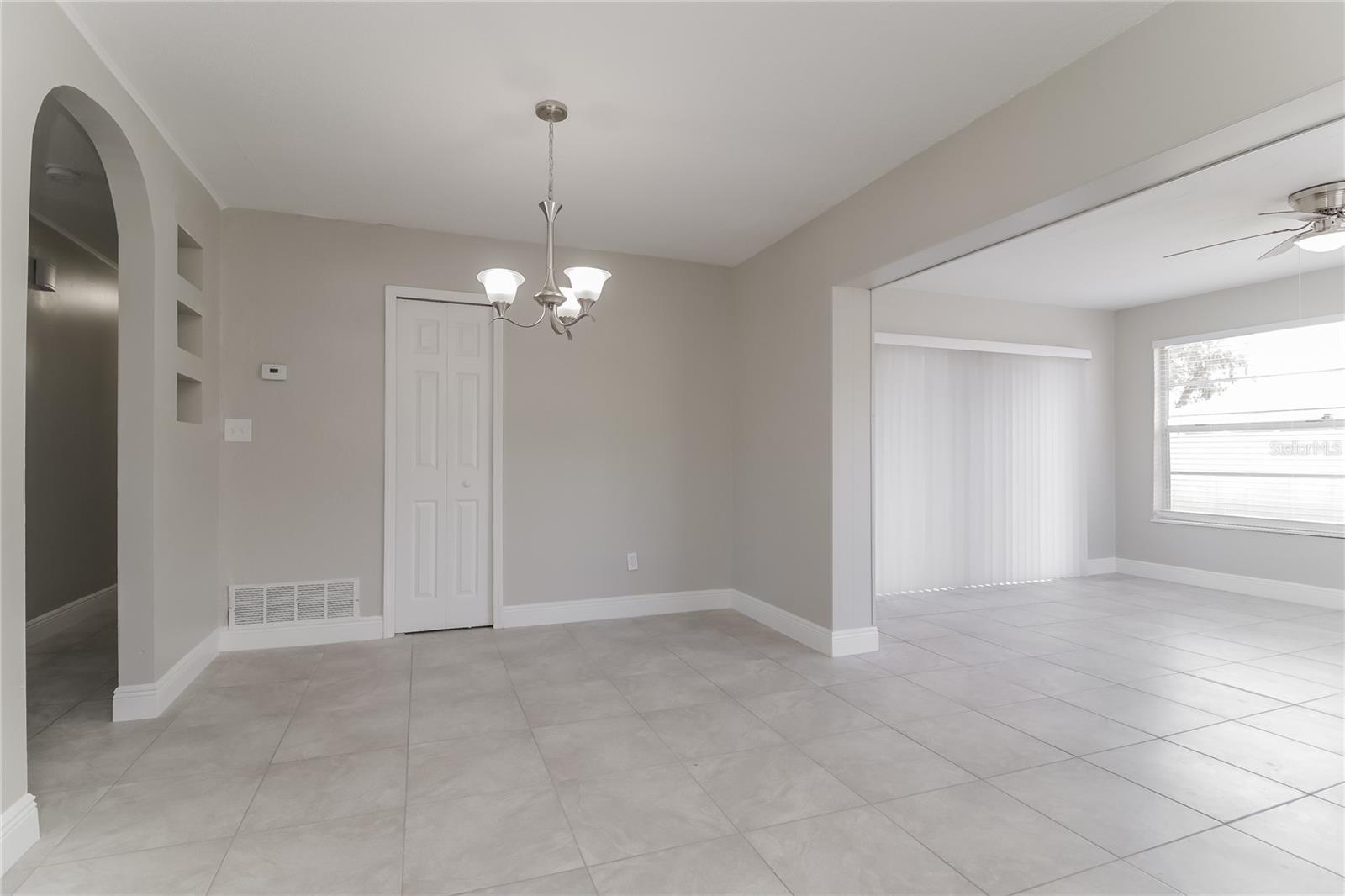 Image 6 of 16 For 2844 Oak Lea Drive