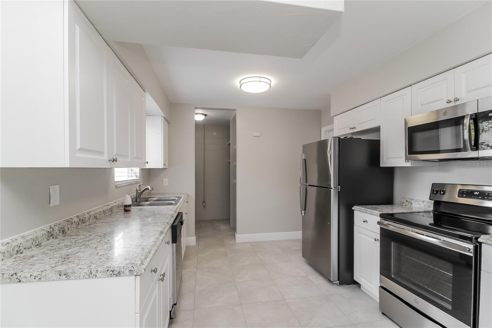 Image 8 of 16 For 2844 Oak Lea Drive