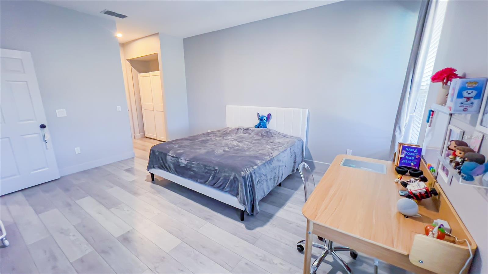 Image 35 of 81 For 15061 Spinnaker Cove Lane