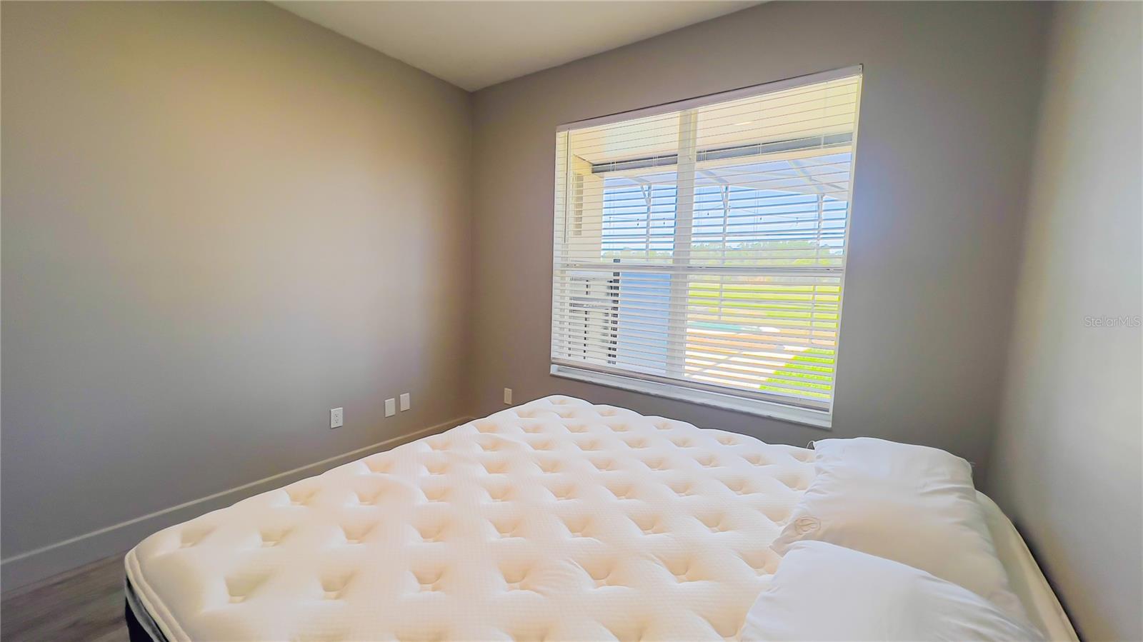 Image 48 of 81 For 15061 Spinnaker Cove Lane