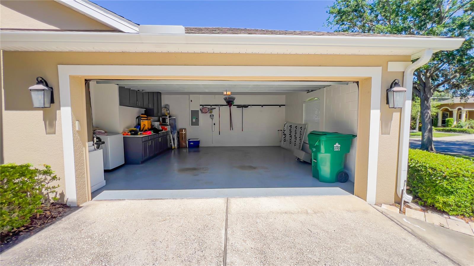 Image 8 of 81 For 15061 Spinnaker Cove Lane