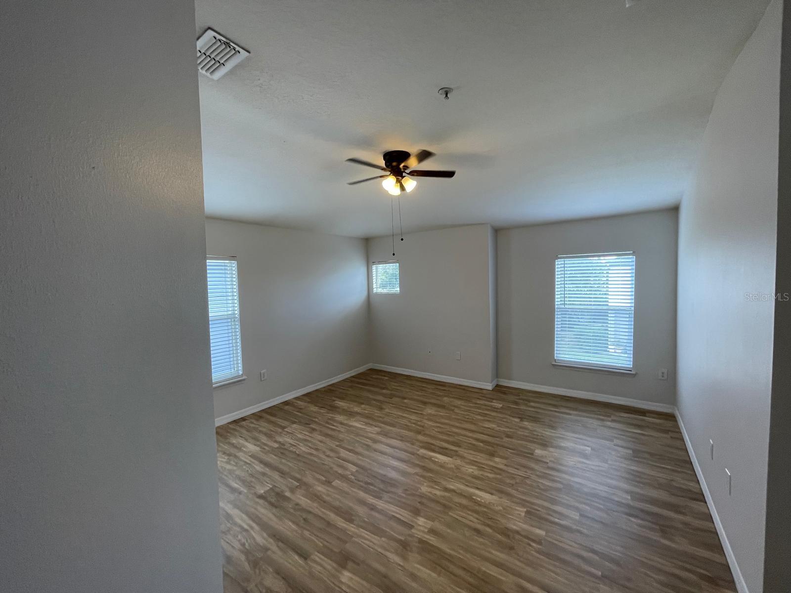 Image 18 of 29 For 6510 Goldenrod Road 54c