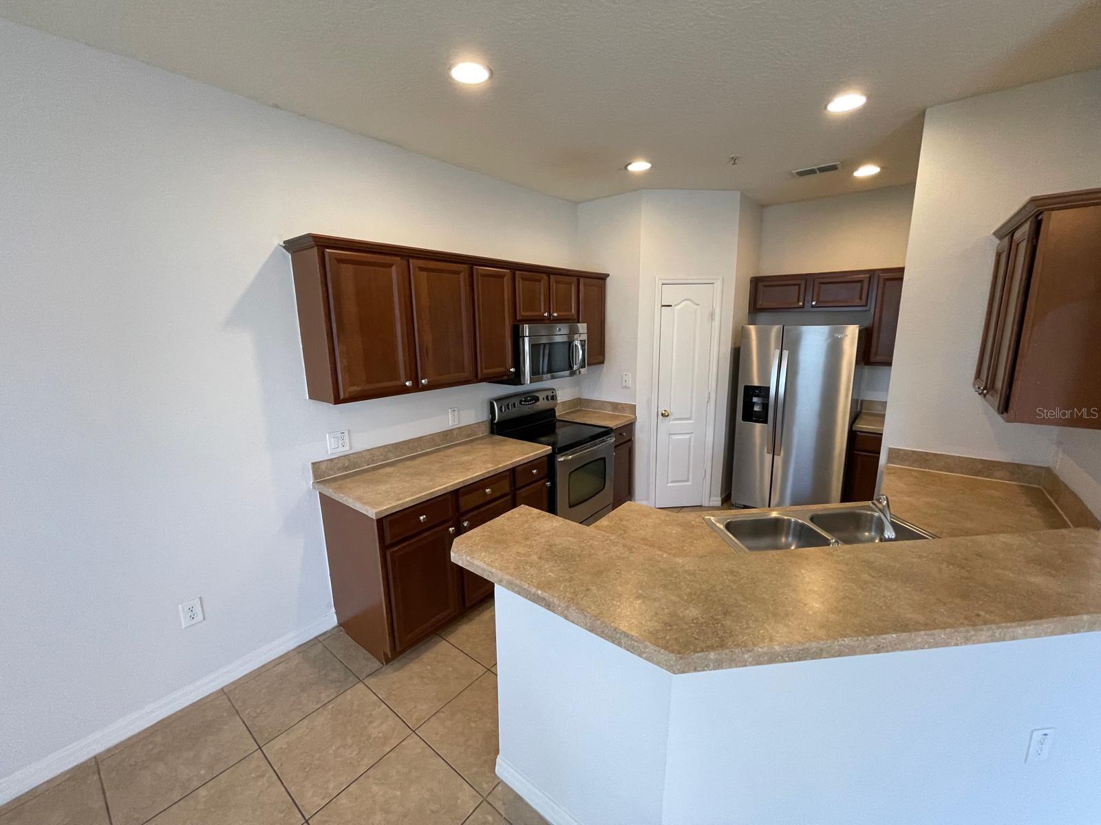 Image 7 of 29 For 6510 Goldenrod Road 54c