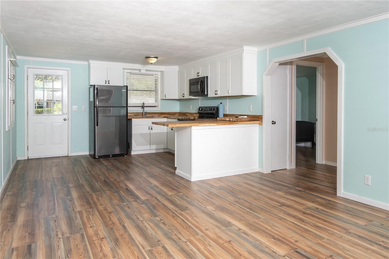 Image 10 of 17 For 951 Cr 453  