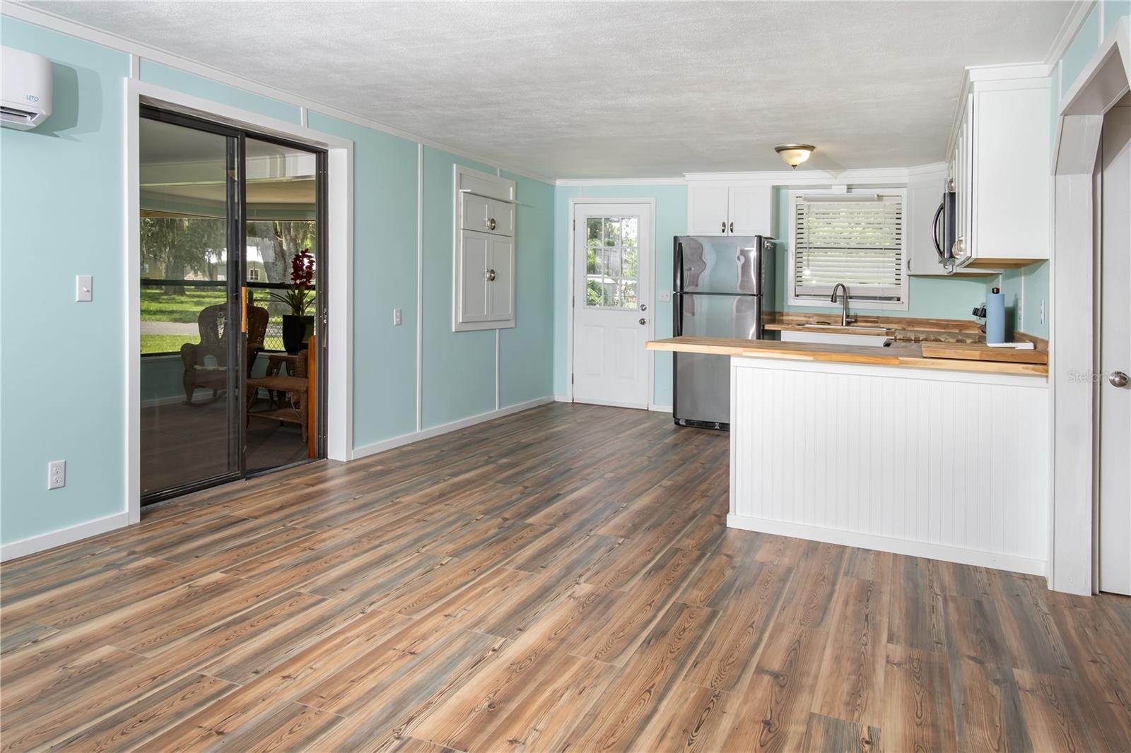Image 11 of 17 For 951 Cr 453  