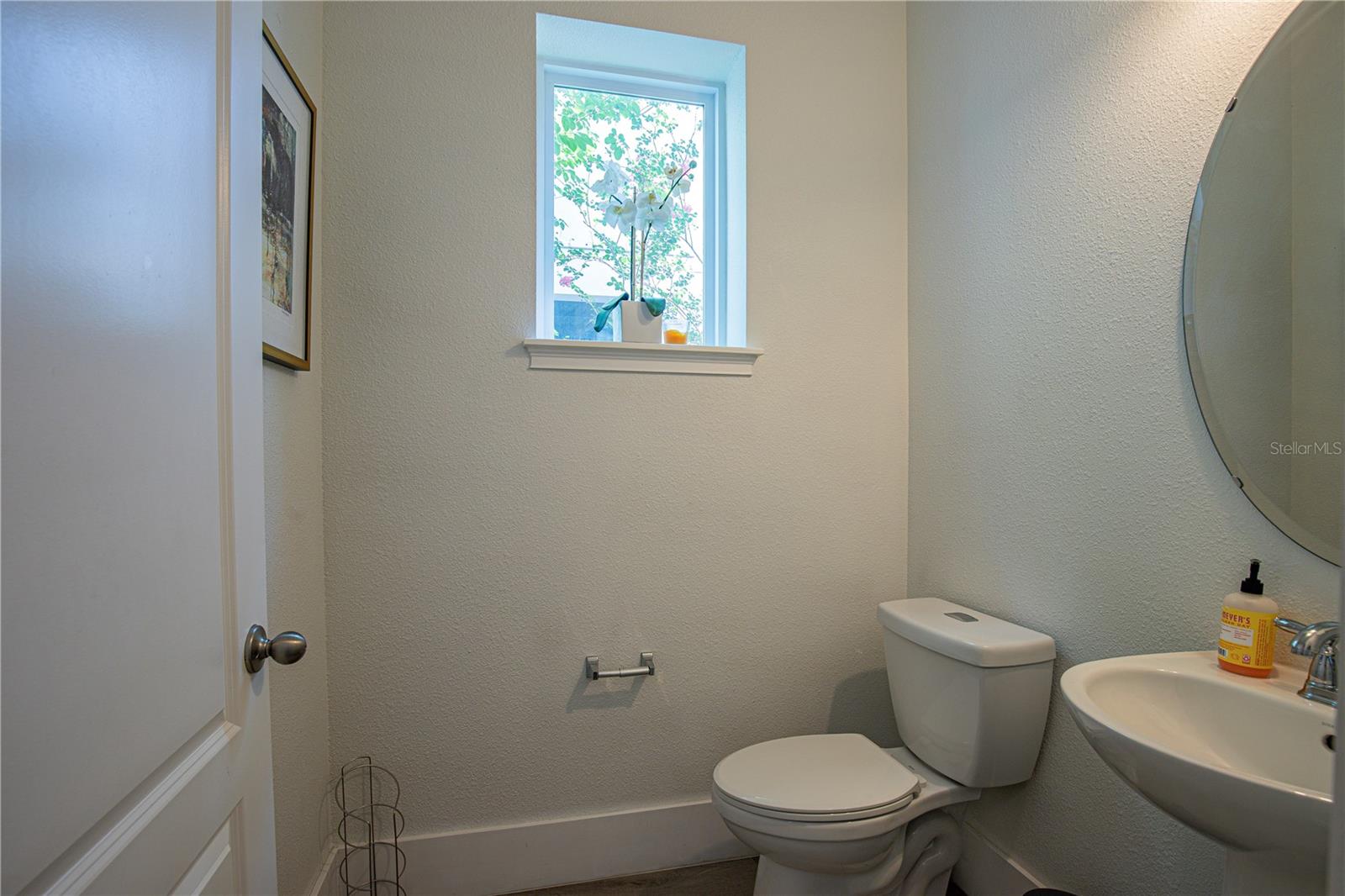 Image 19 of 54 For 8531 Pinter Street