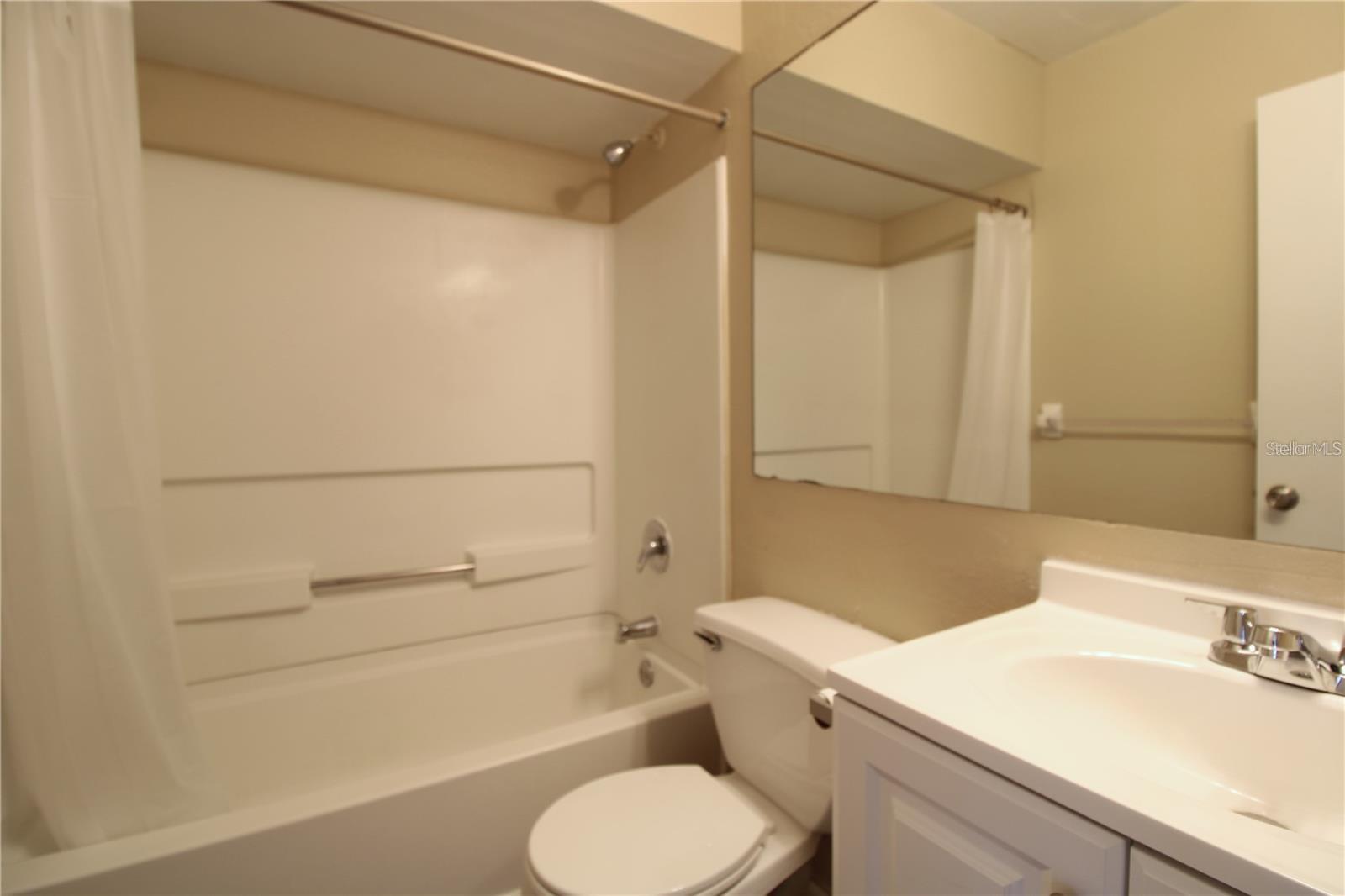 Image 18 of 21 For 746 Mcdougall Court 746