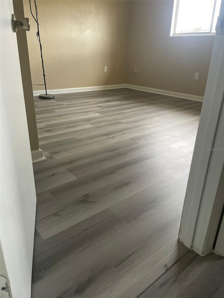 Image 27 of 29 For 746 Mcdougall Court 746