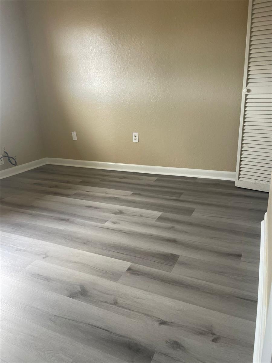 Image 28 of 29 For 746 Mcdougall Court 746